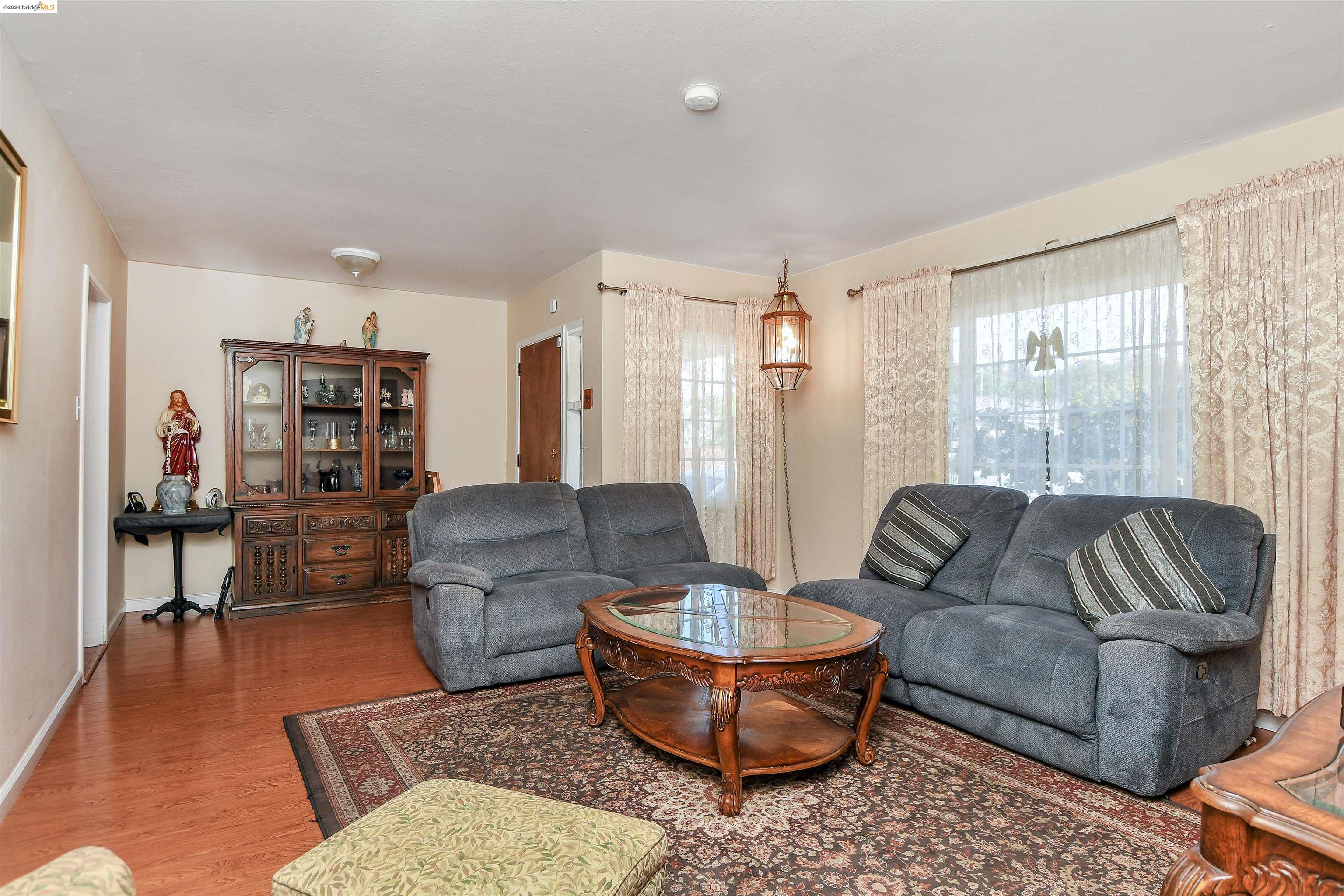 26617 Luvena Dr