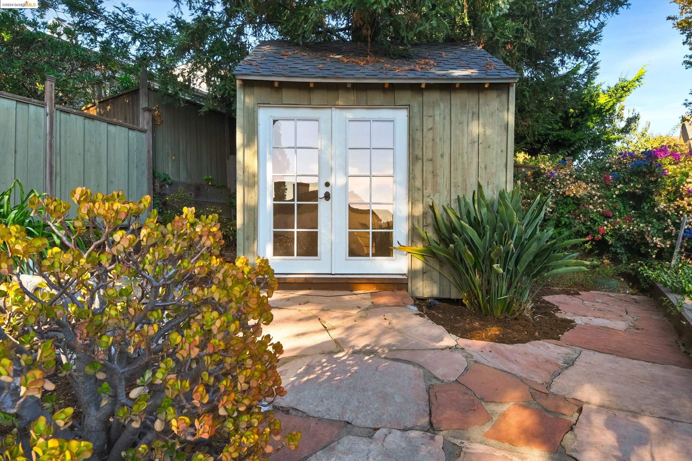 1006 Sunnyhills Rd