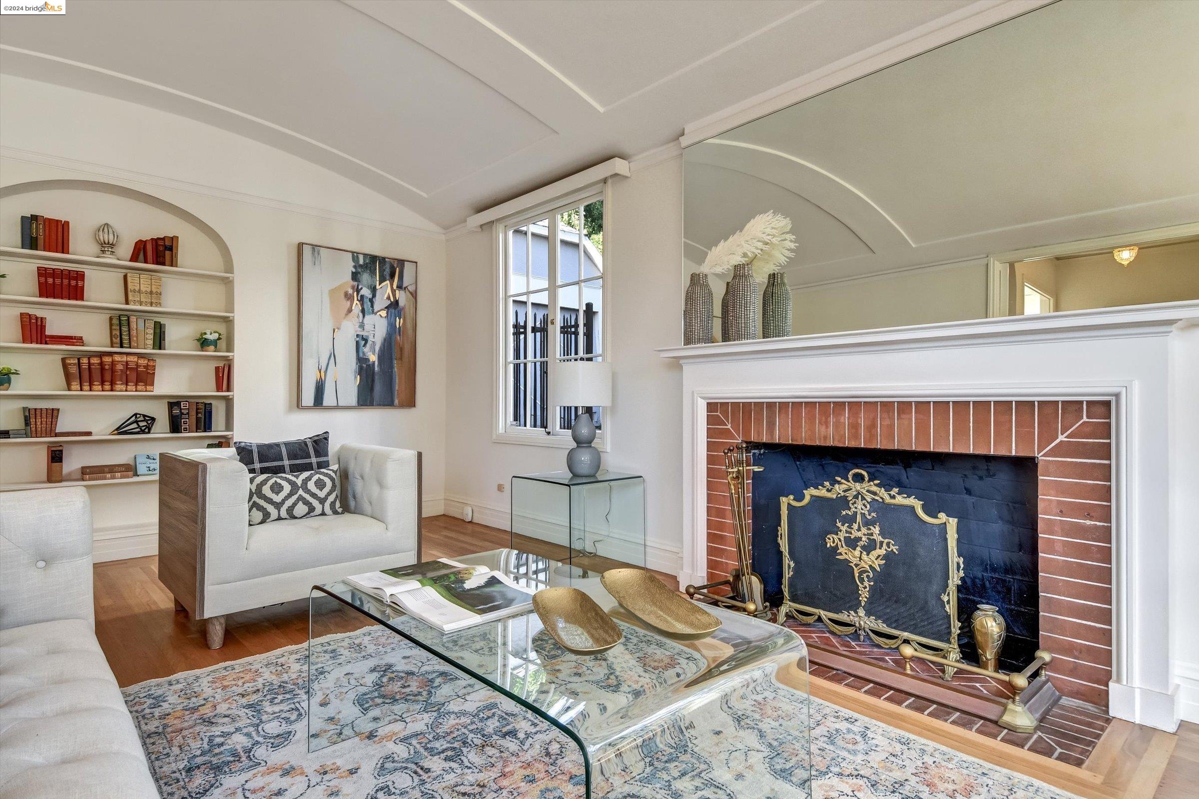 1006 Sunnyhills Rd