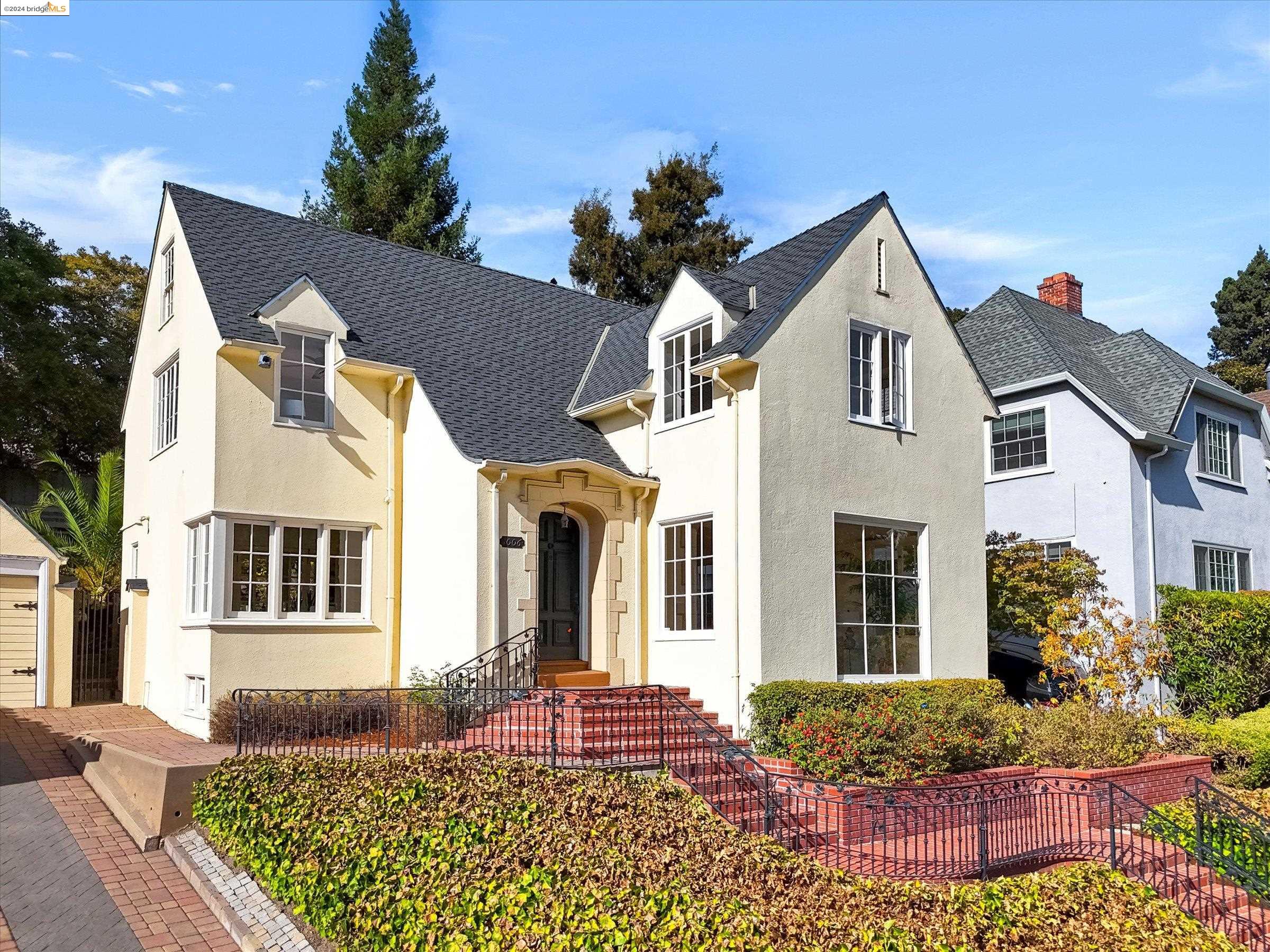 1006 Sunnyhills Rd