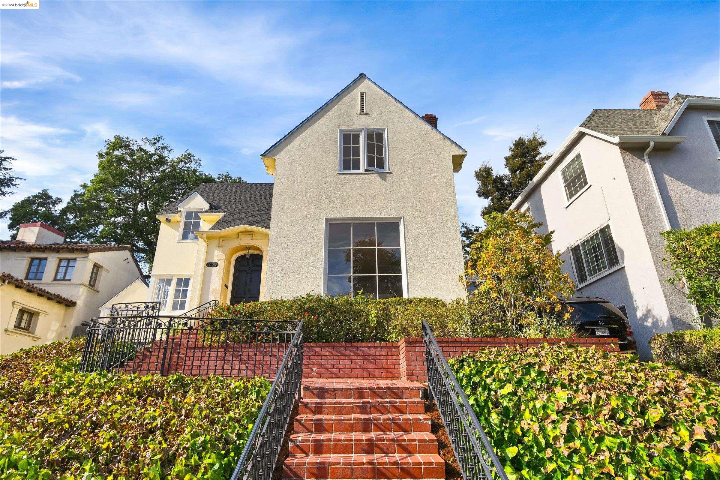 1006 Sunnyhills Rd