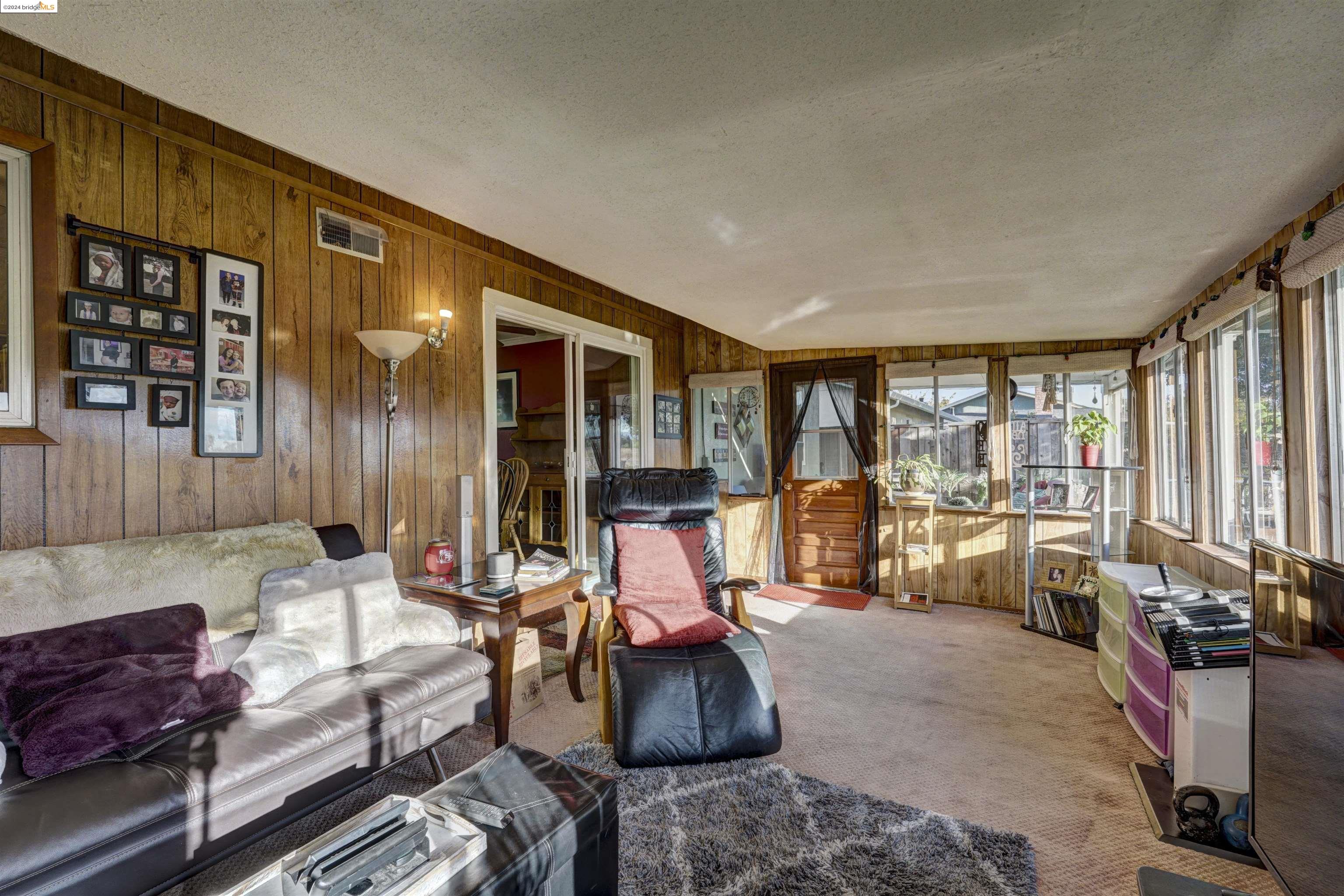 1354 Bluebell Dr