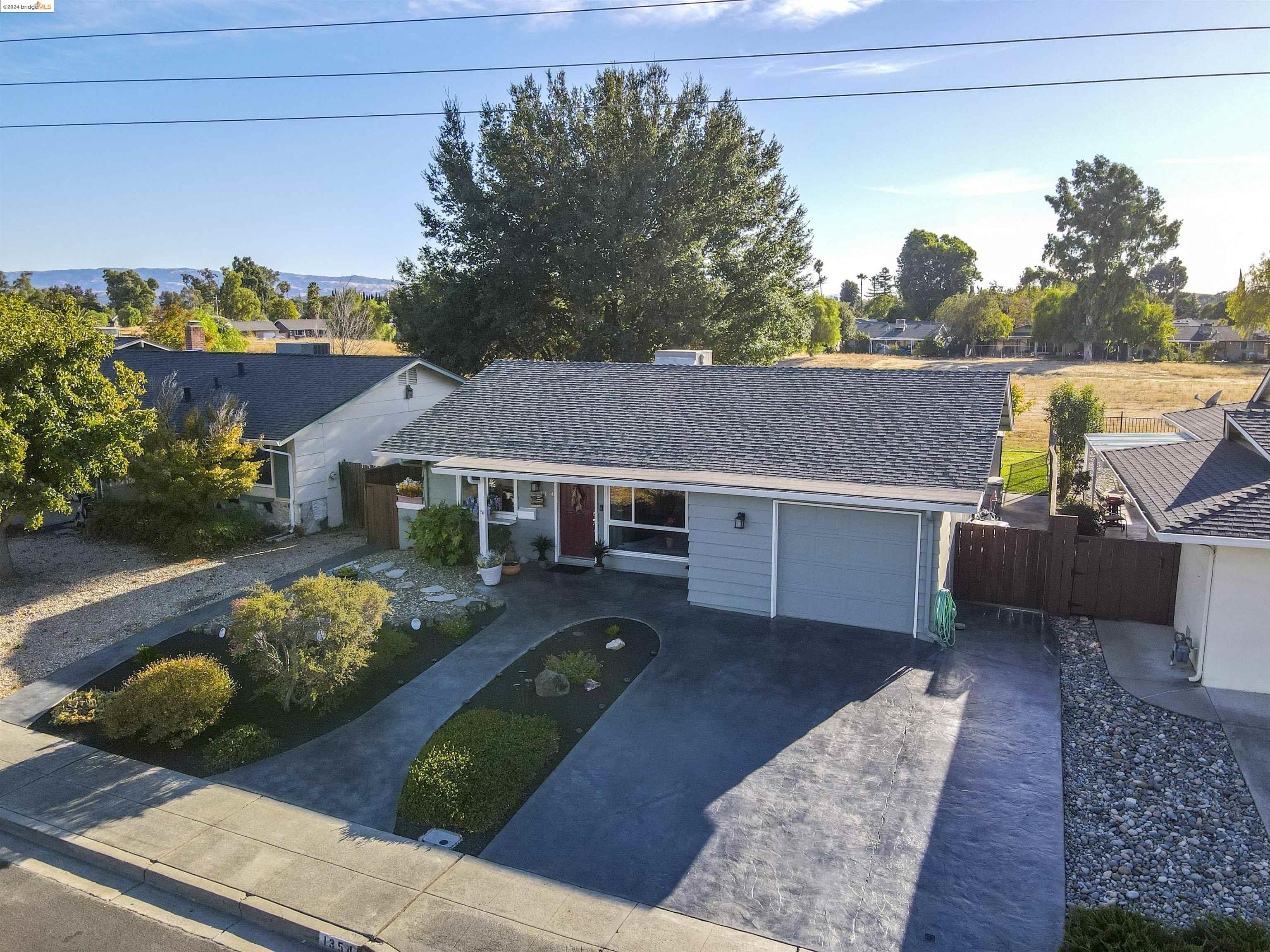 1354 Bluebell Dr
