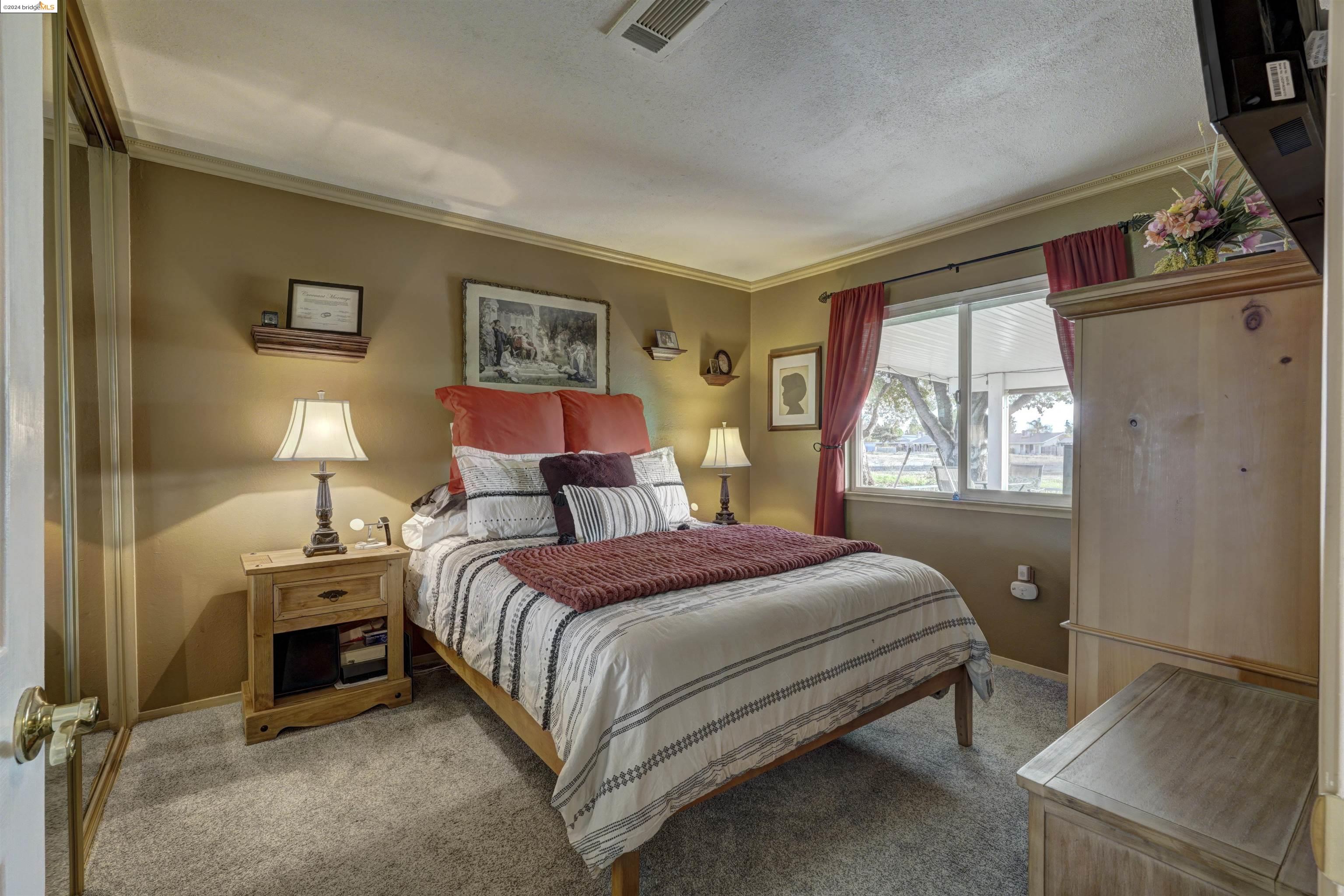 1354 Bluebell Dr