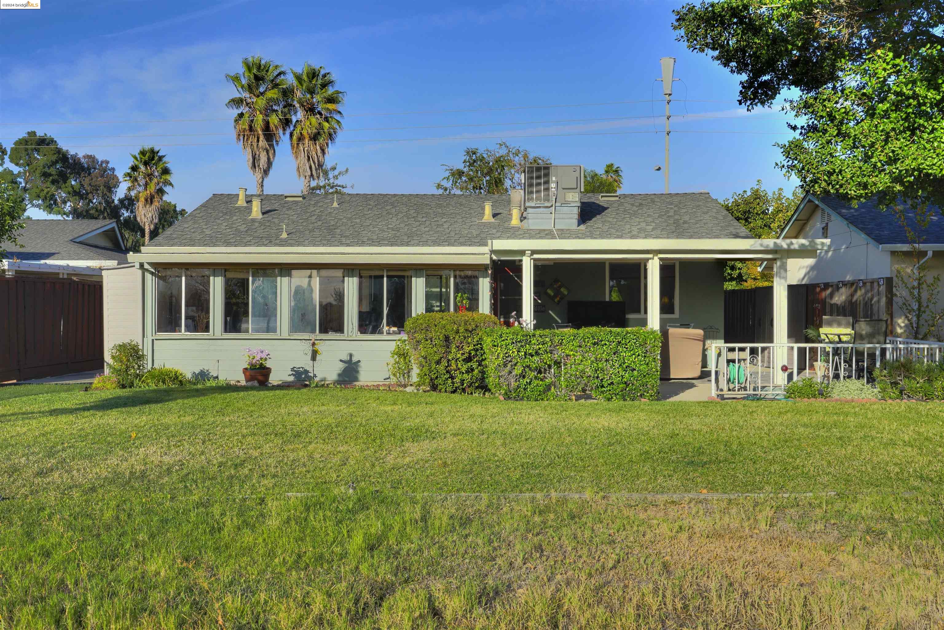 1354 Bluebell Dr