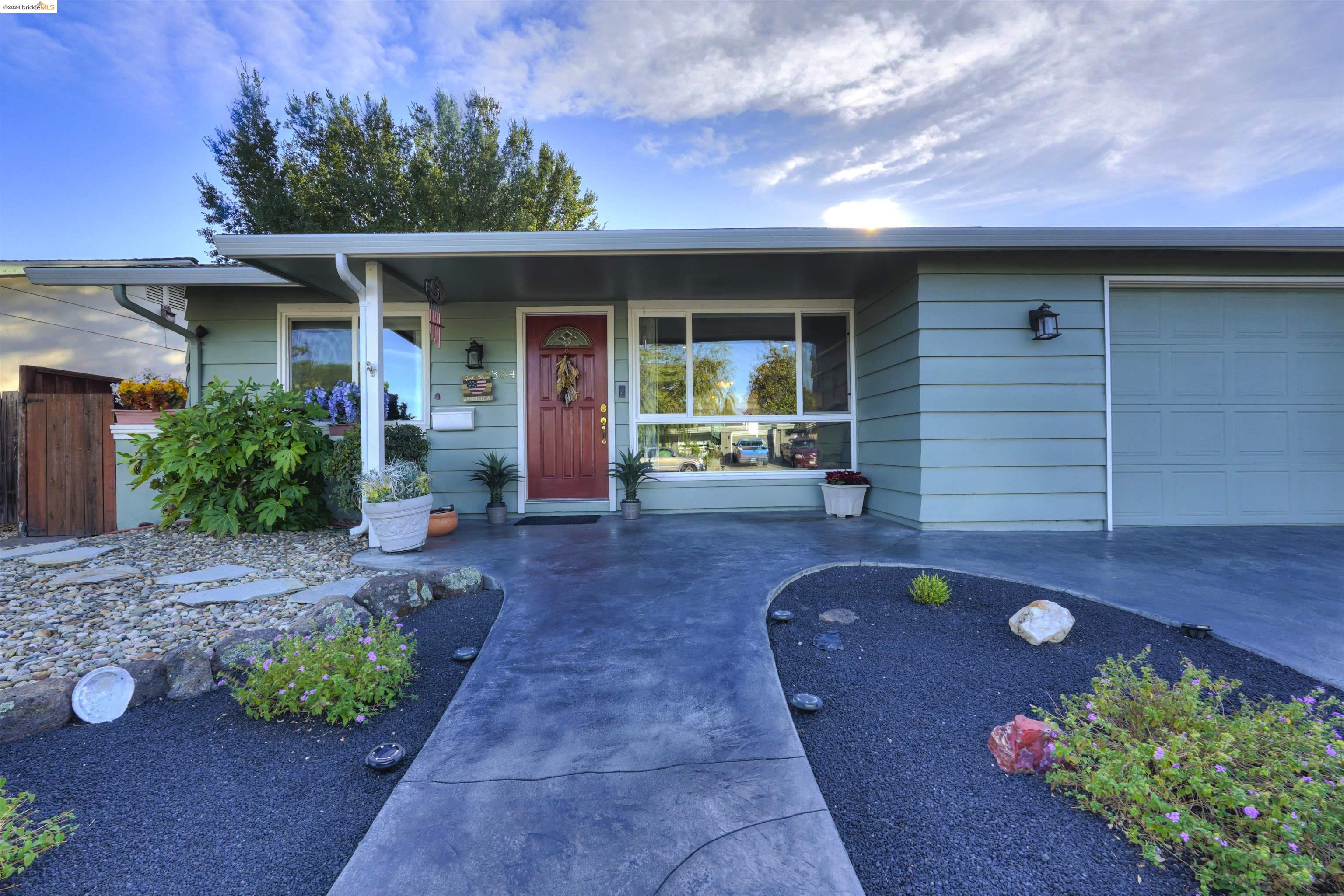 1354 Bluebell Dr