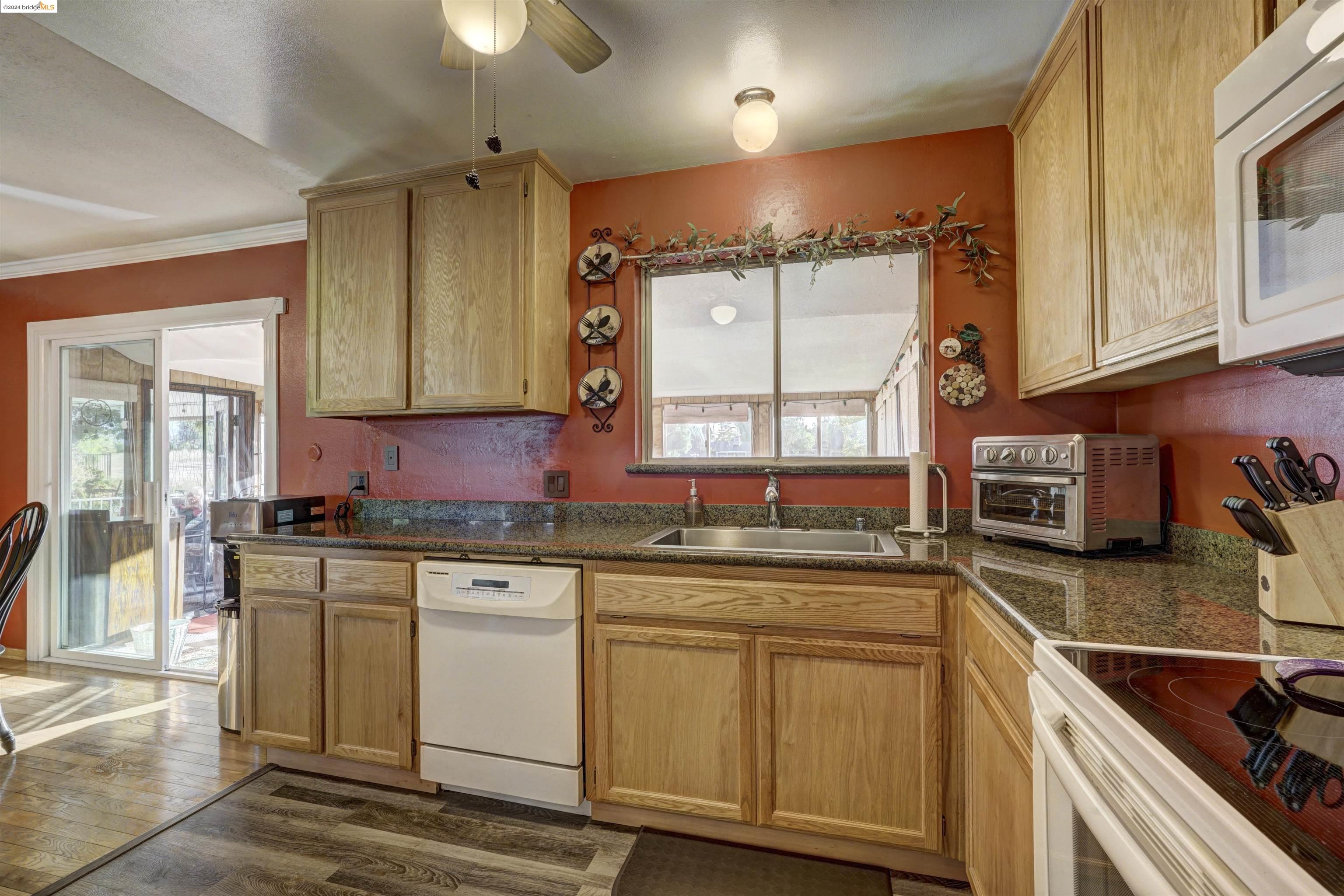 1354 Bluebell Dr
