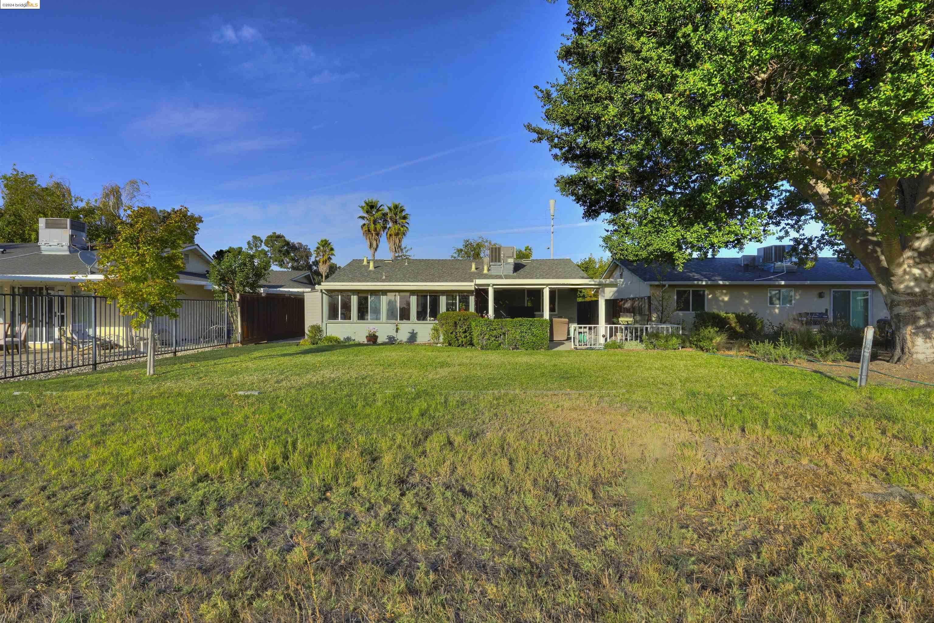 1354 Bluebell Dr
