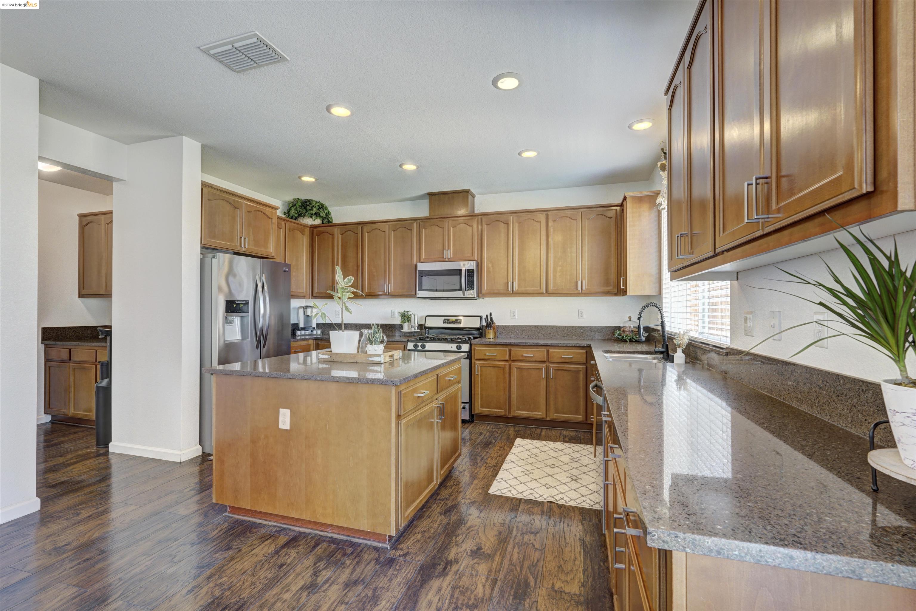8130 Westport Cir