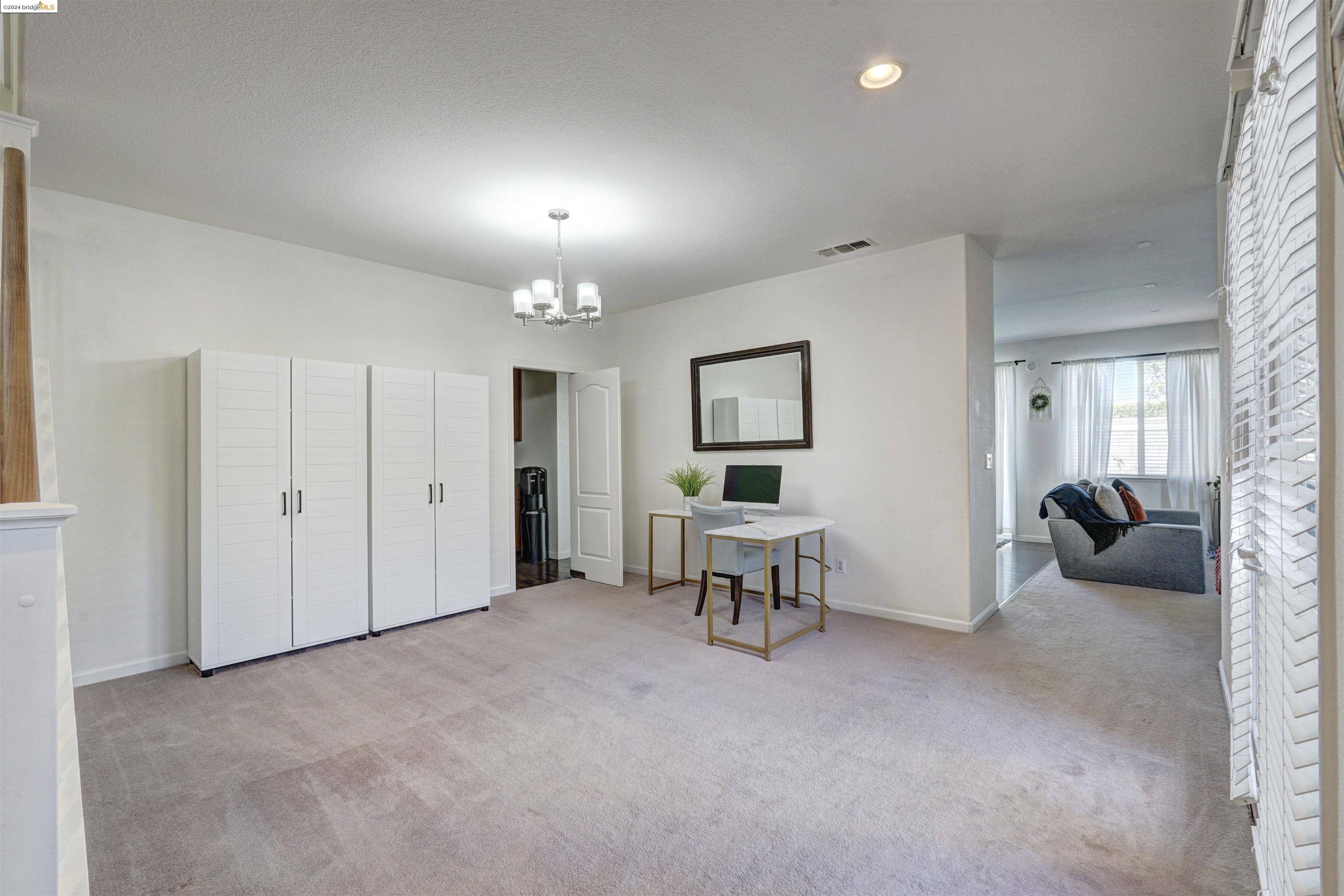 8130 Westport Cir