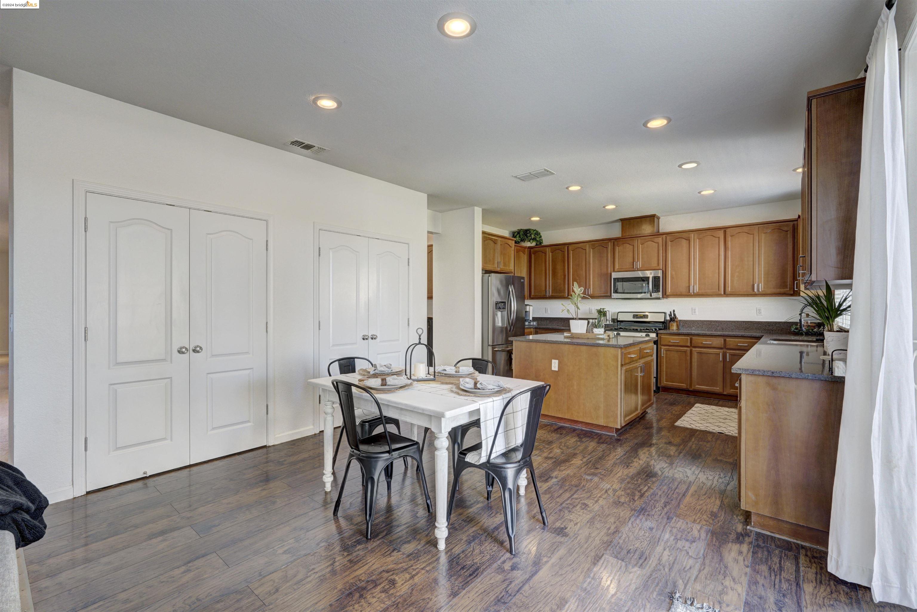 8130 Westport Cir