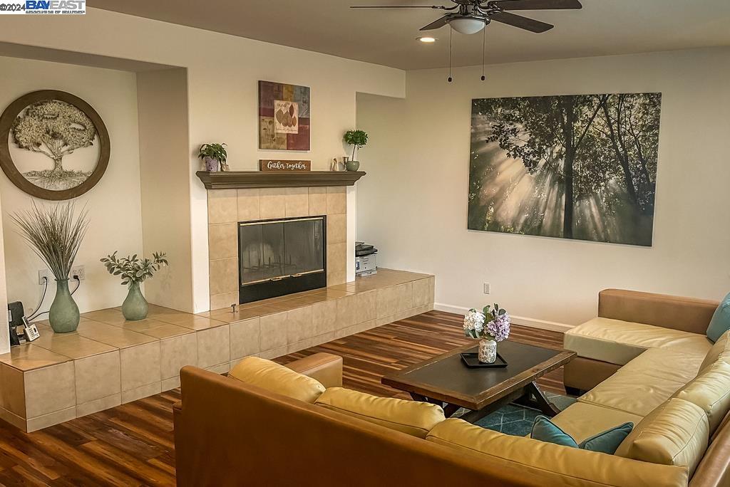 2649 Presidio Dr