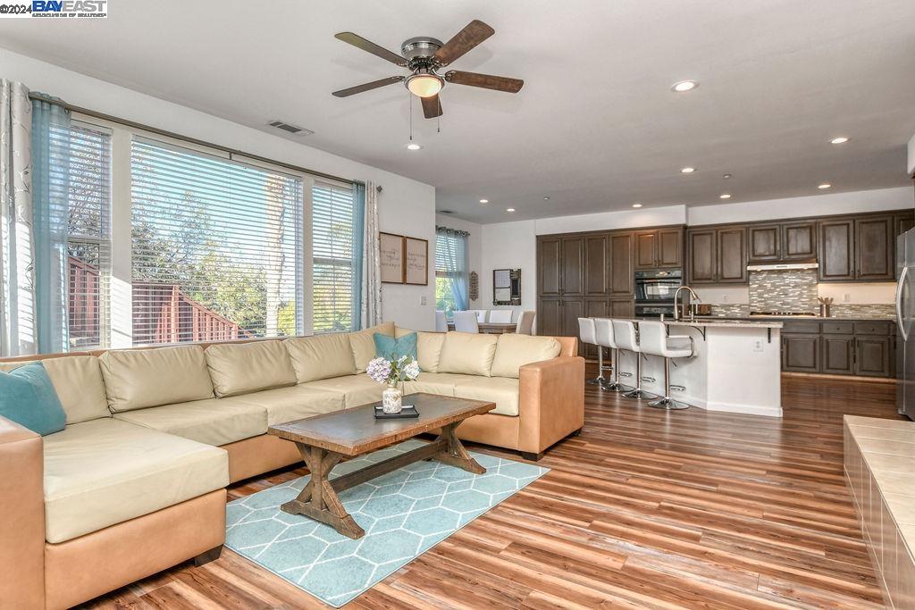 2649 Presidio Dr