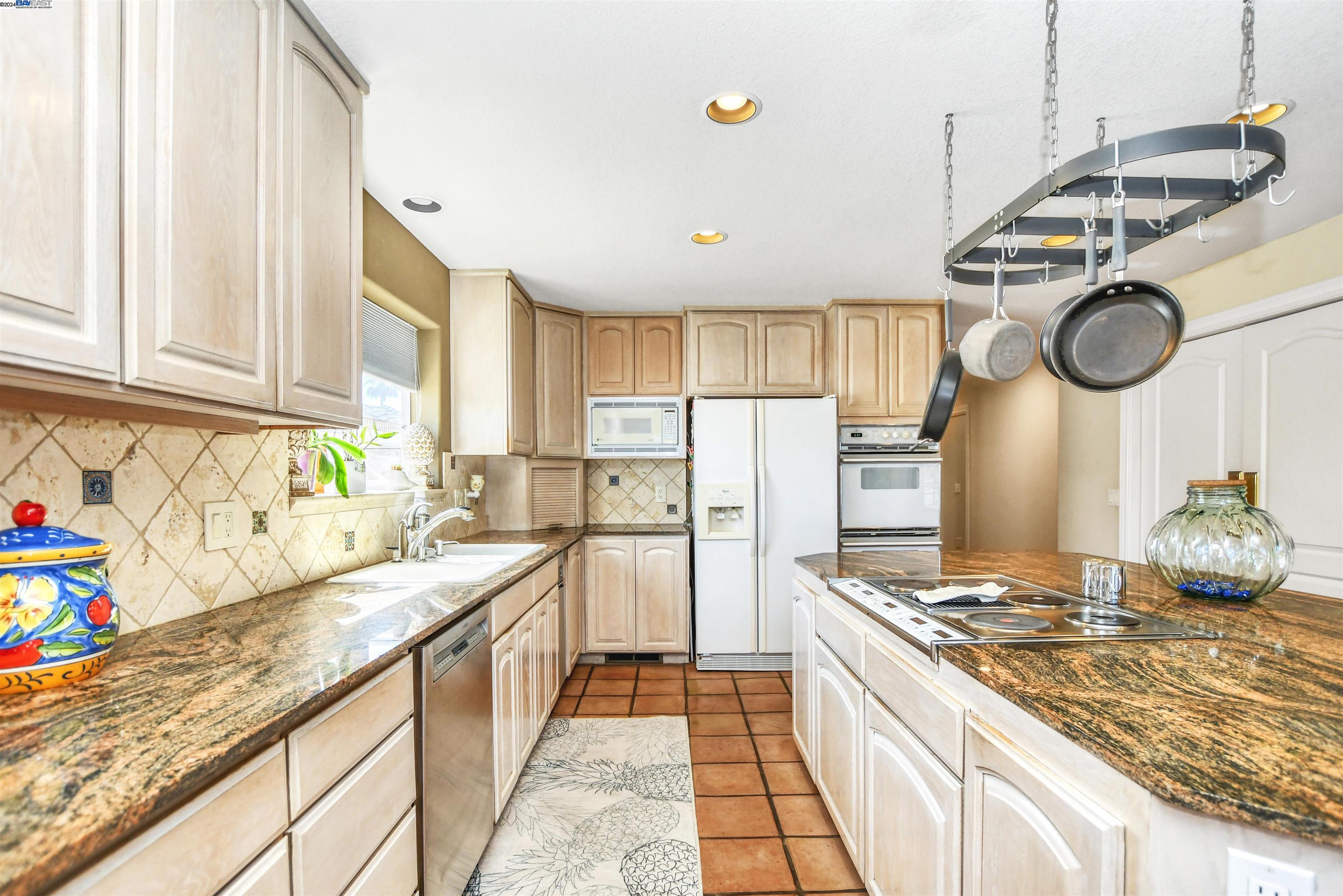 4333 Monterey Ct