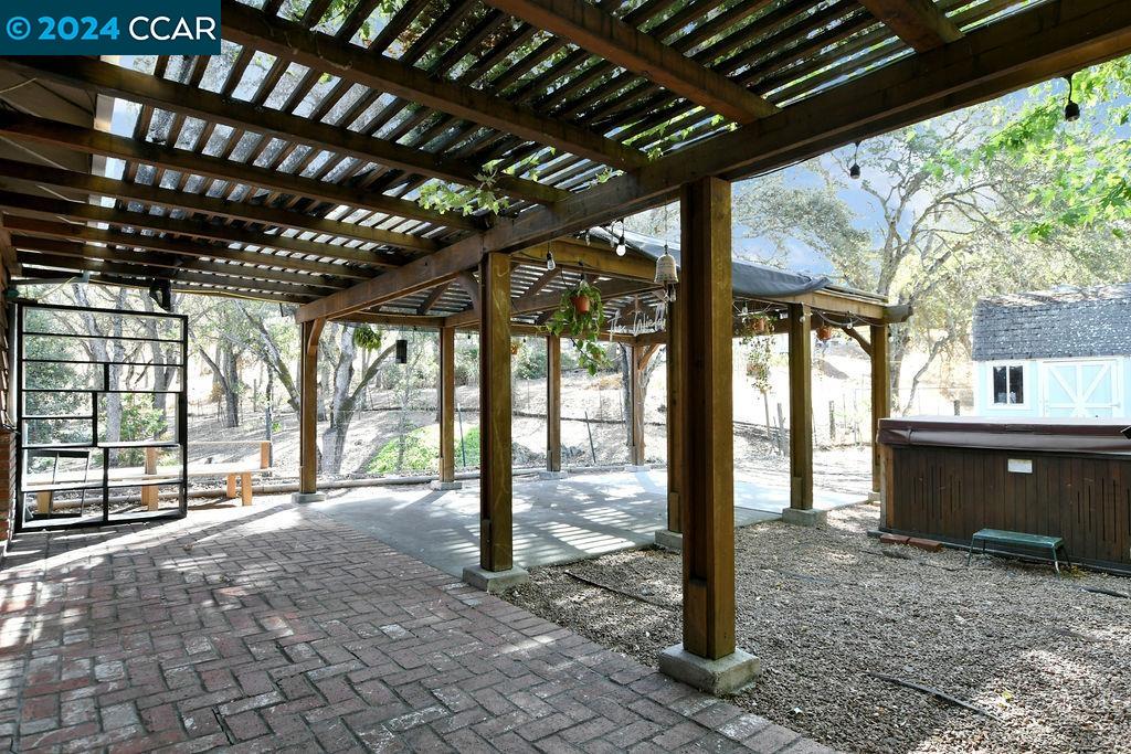 3884 Dunn Rd