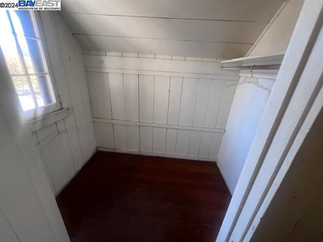 1856 Almond Ave