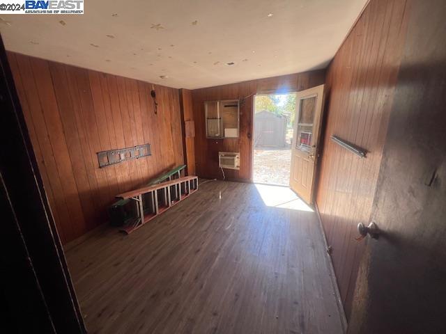 1856 Almond Ave