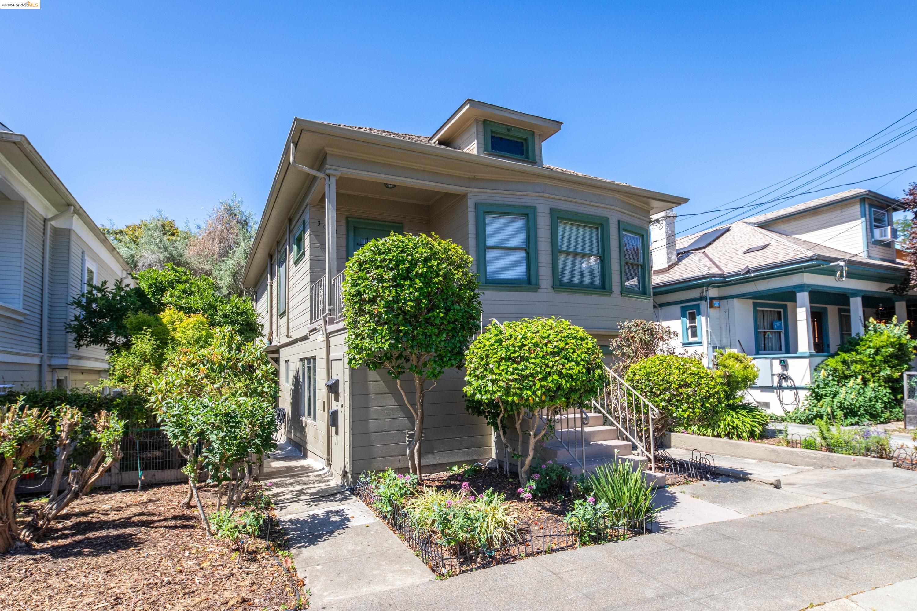 3005 Galindo Street