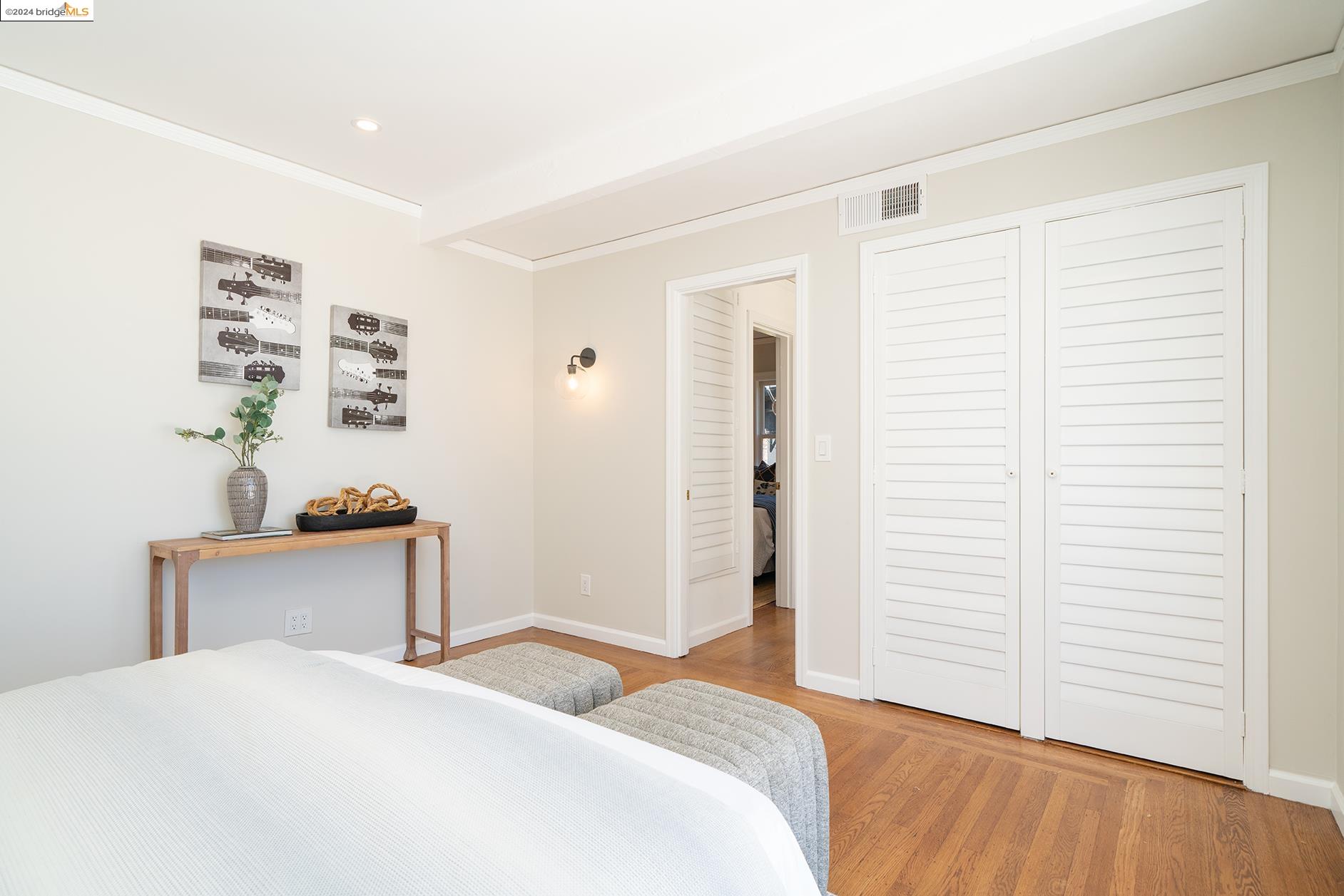 116 La Salle Ave