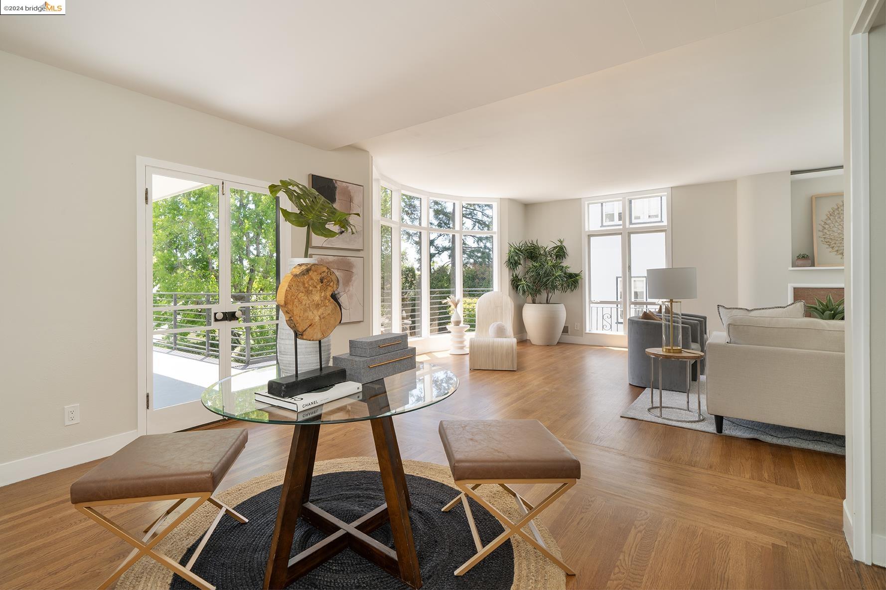 116 La Salle Ave