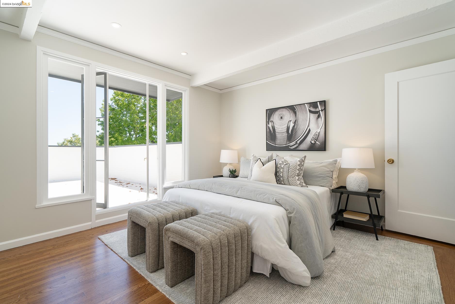 116 La Salle Ave
