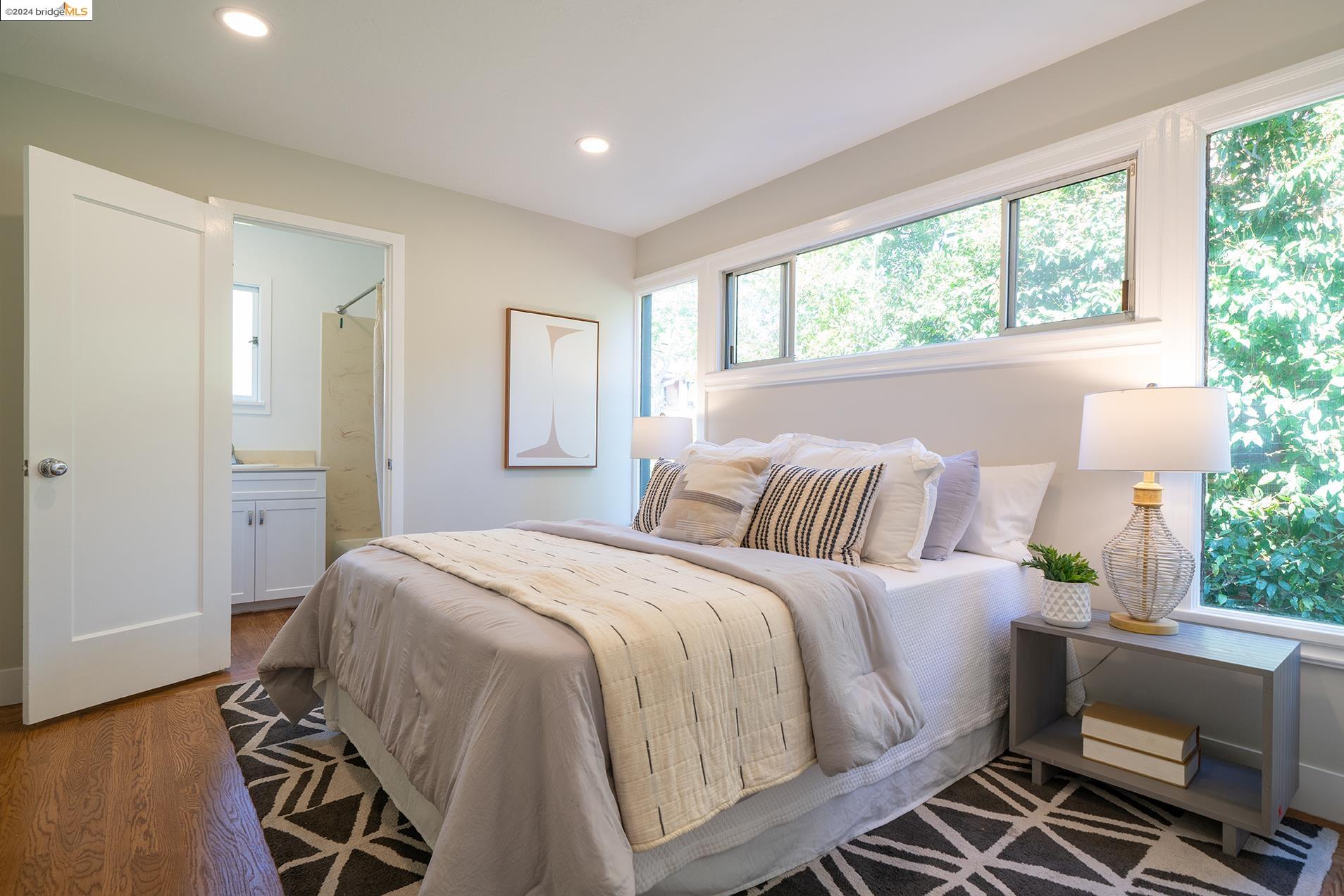 116 La Salle Ave
