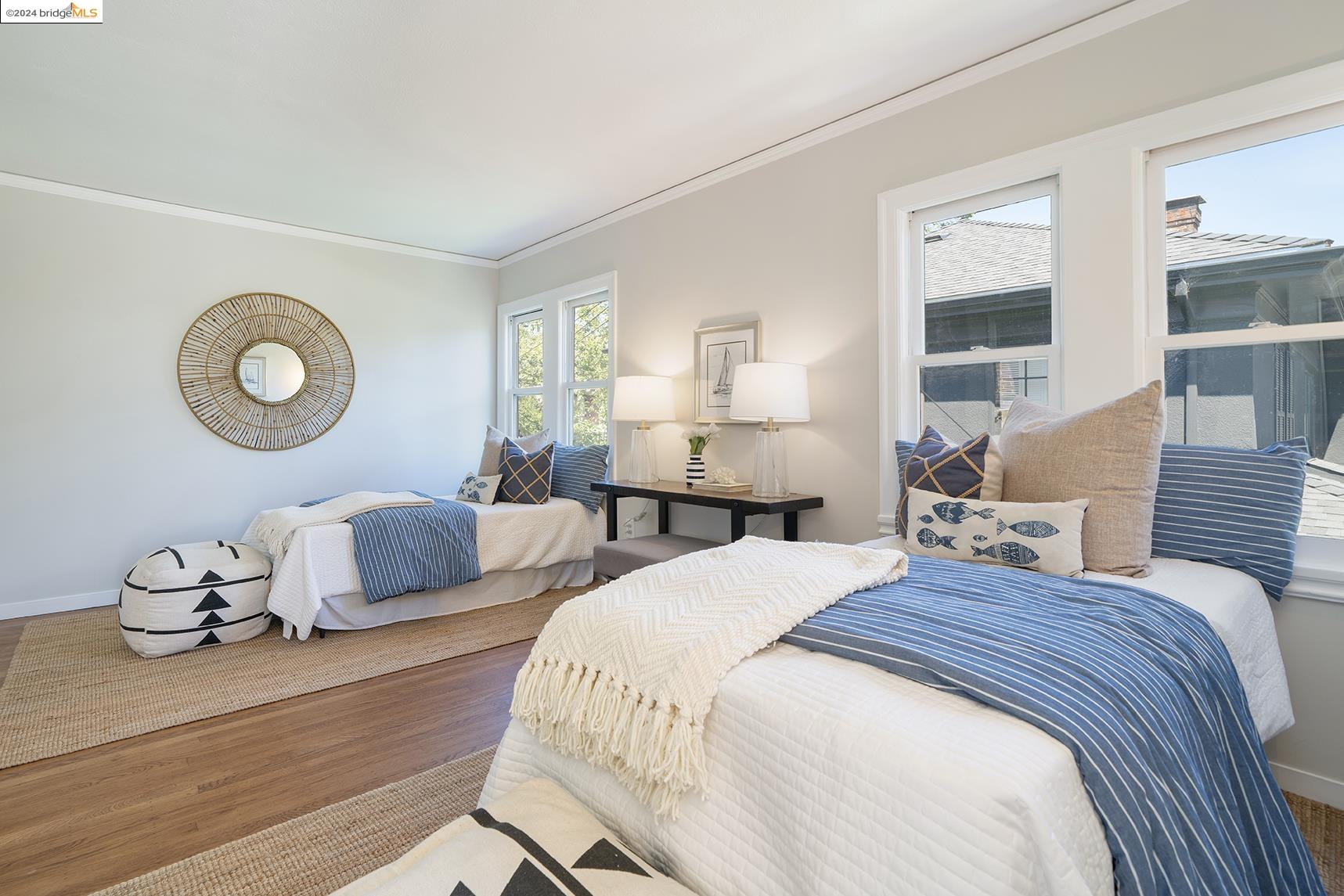 116 La Salle Ave