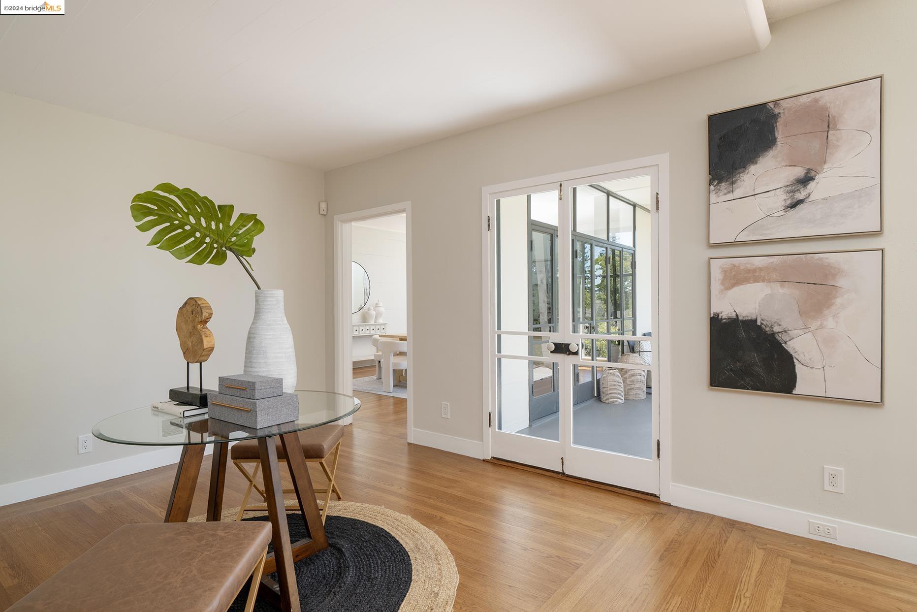 116 La Salle Ave