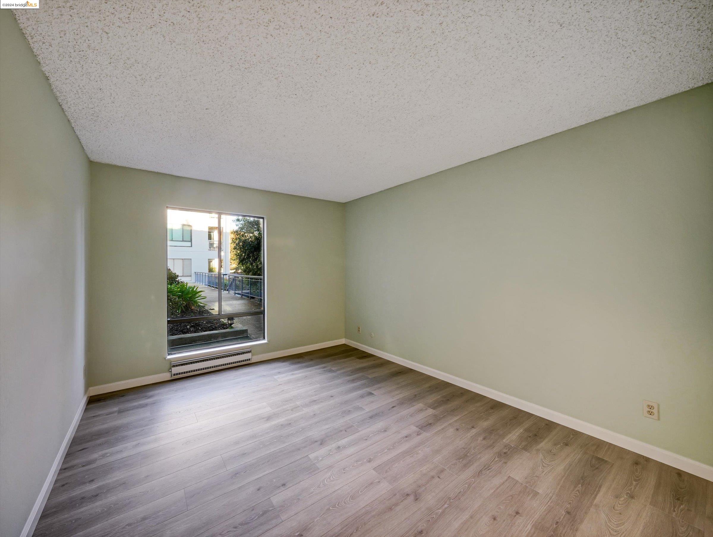 6 Commodore Dr # C243