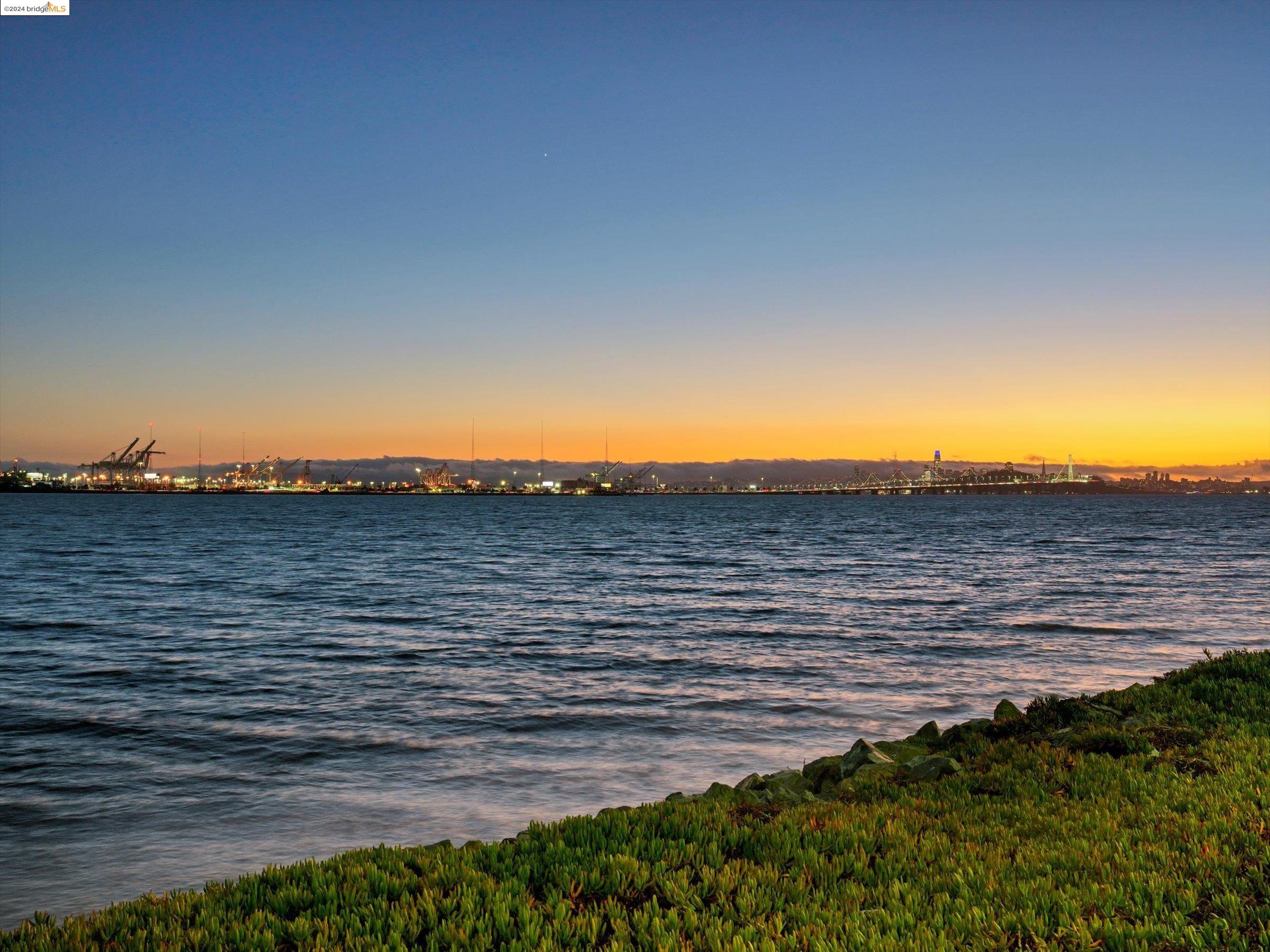 6 Commodore Dr # C243
