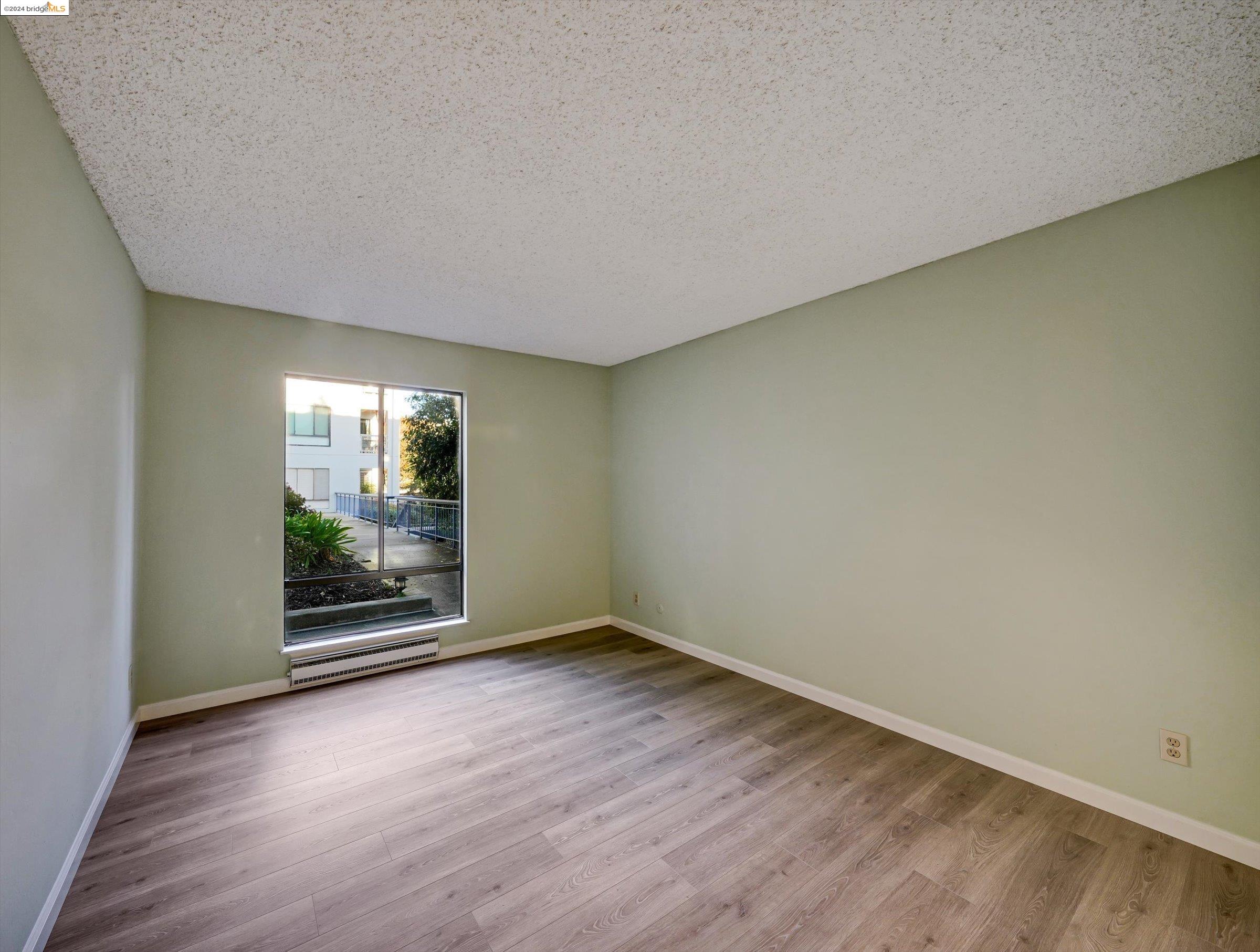 6 Commodore Dr # C243
