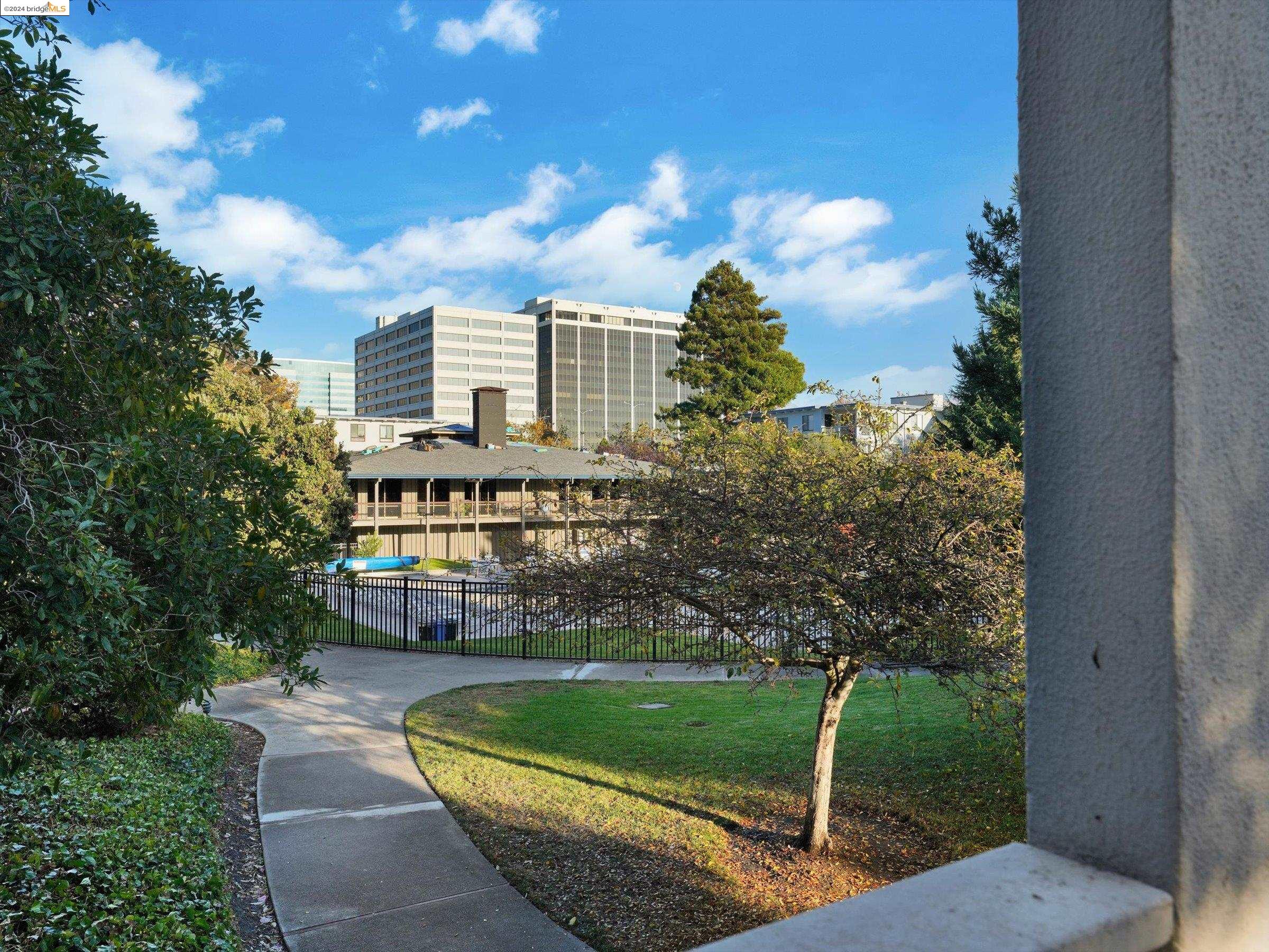 6 Commodore Dr # C243
