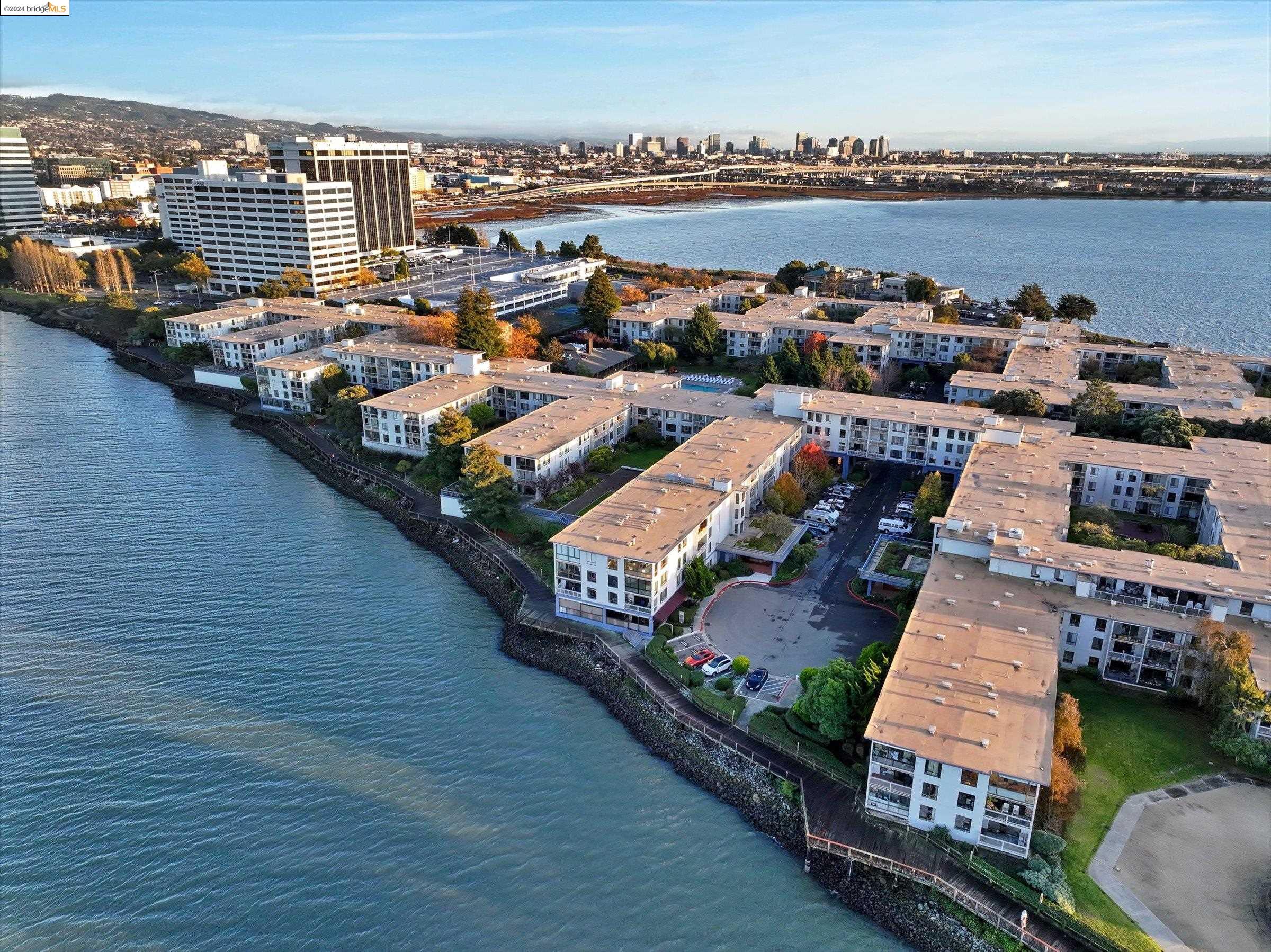 6 Commodore Dr # C243