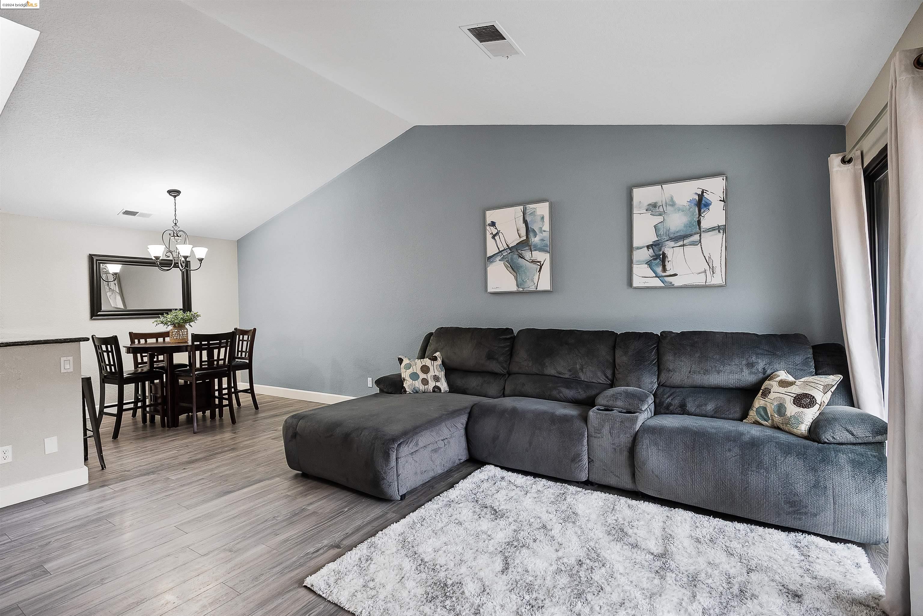 863 Villa Ter