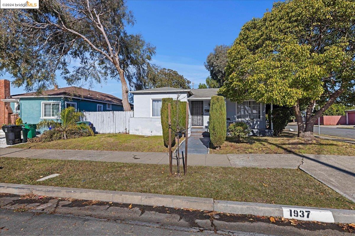 1937 Hellings Ave