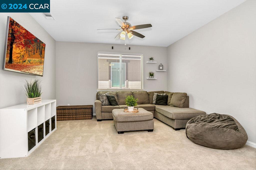 236 Sespe Creek Way