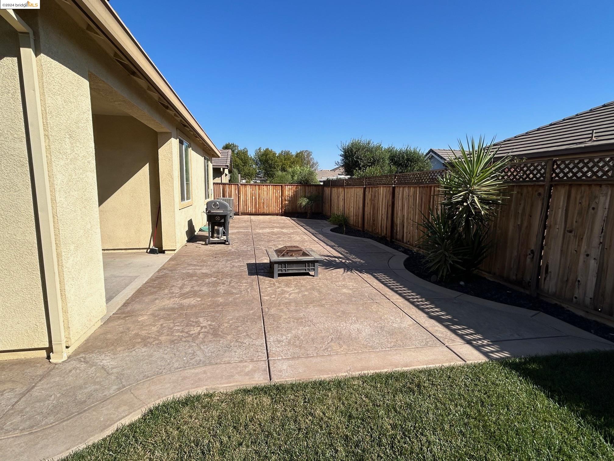 741 Pardee Ct