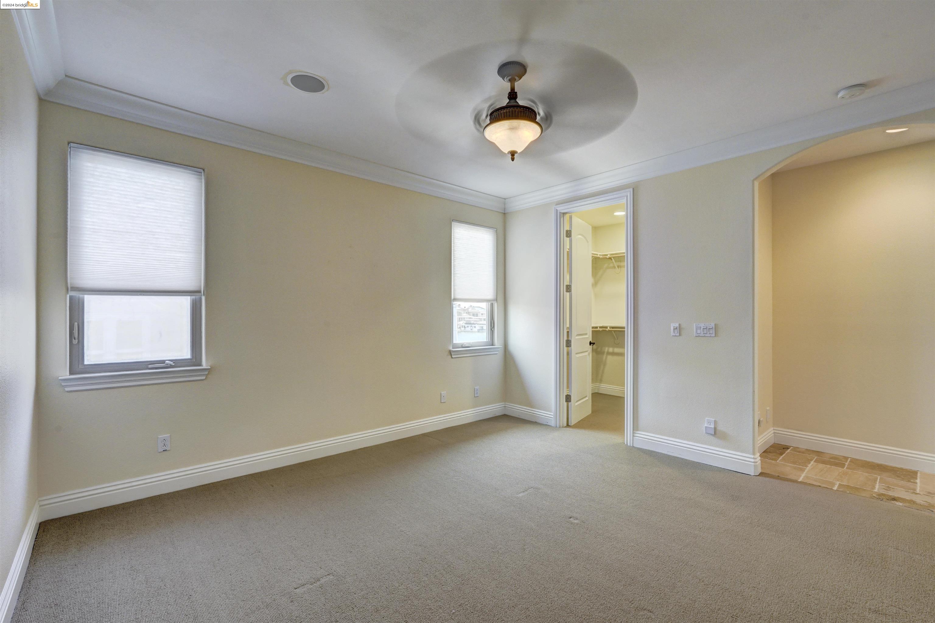 4904 South Pt