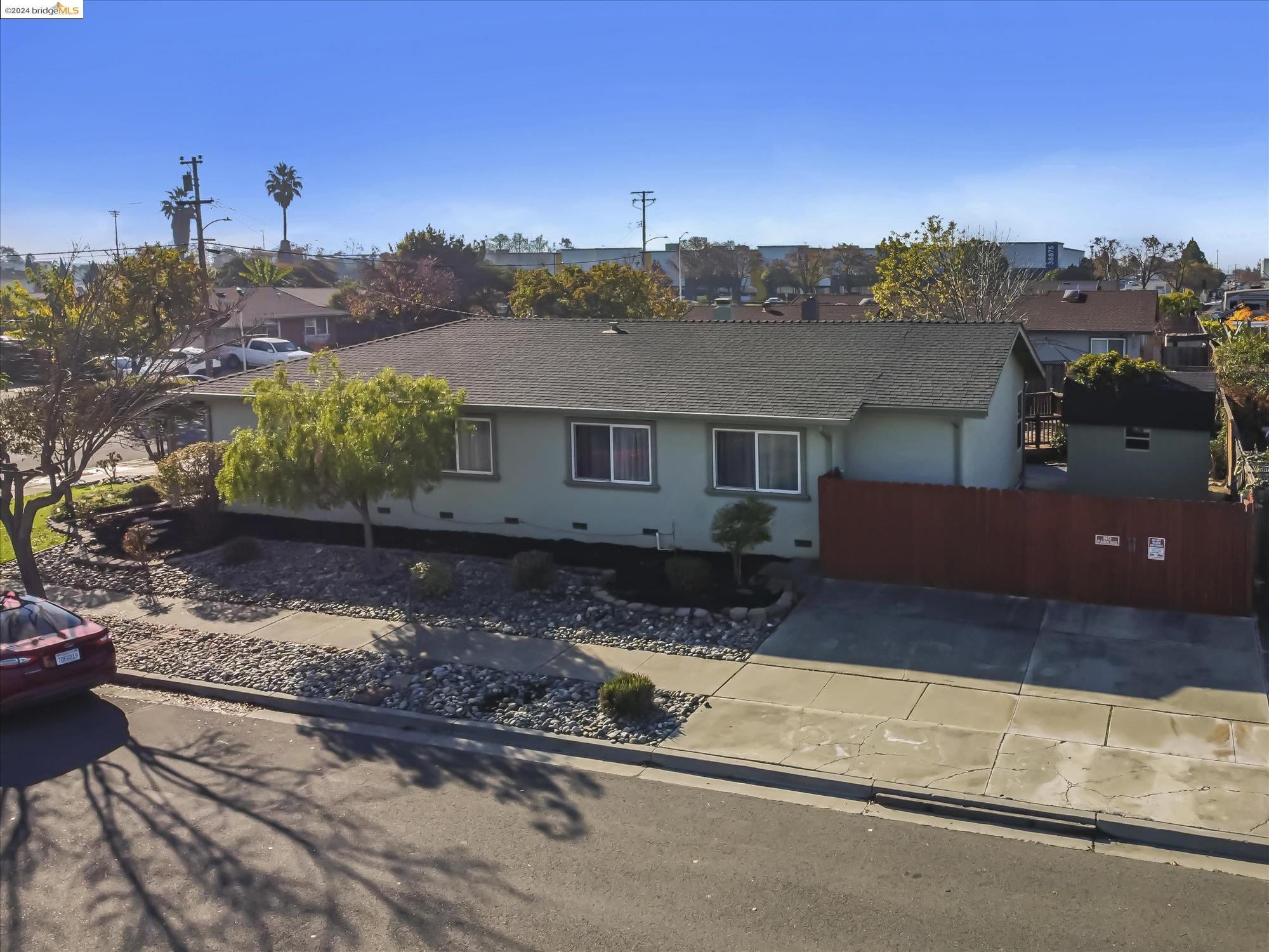 6419 Jasmine Ave