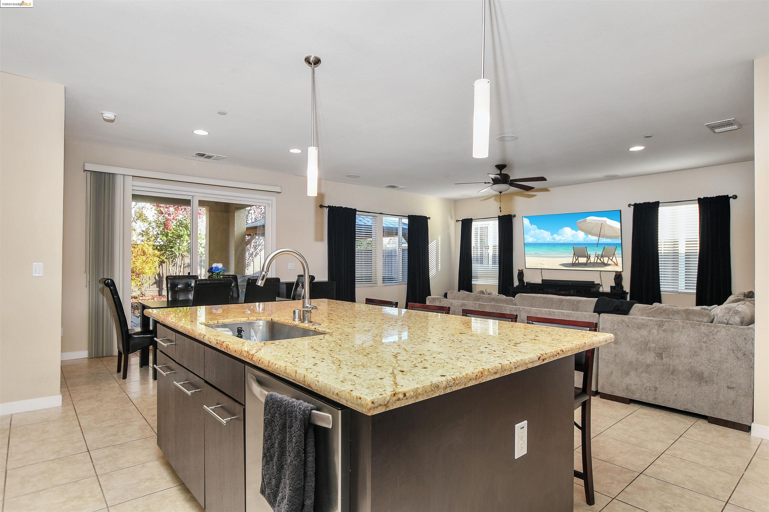 2272 Eastport Dr