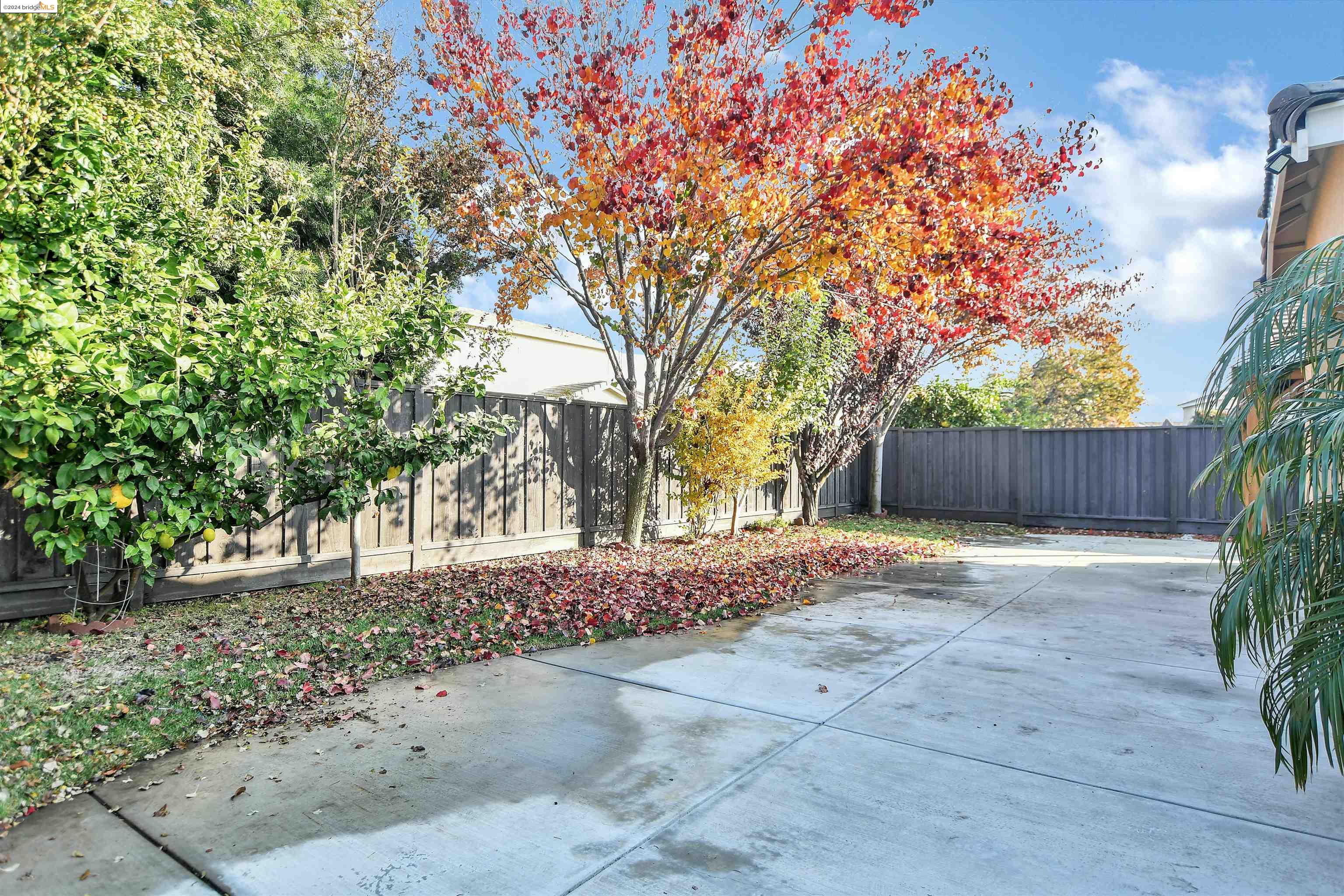 2272 Eastport Dr