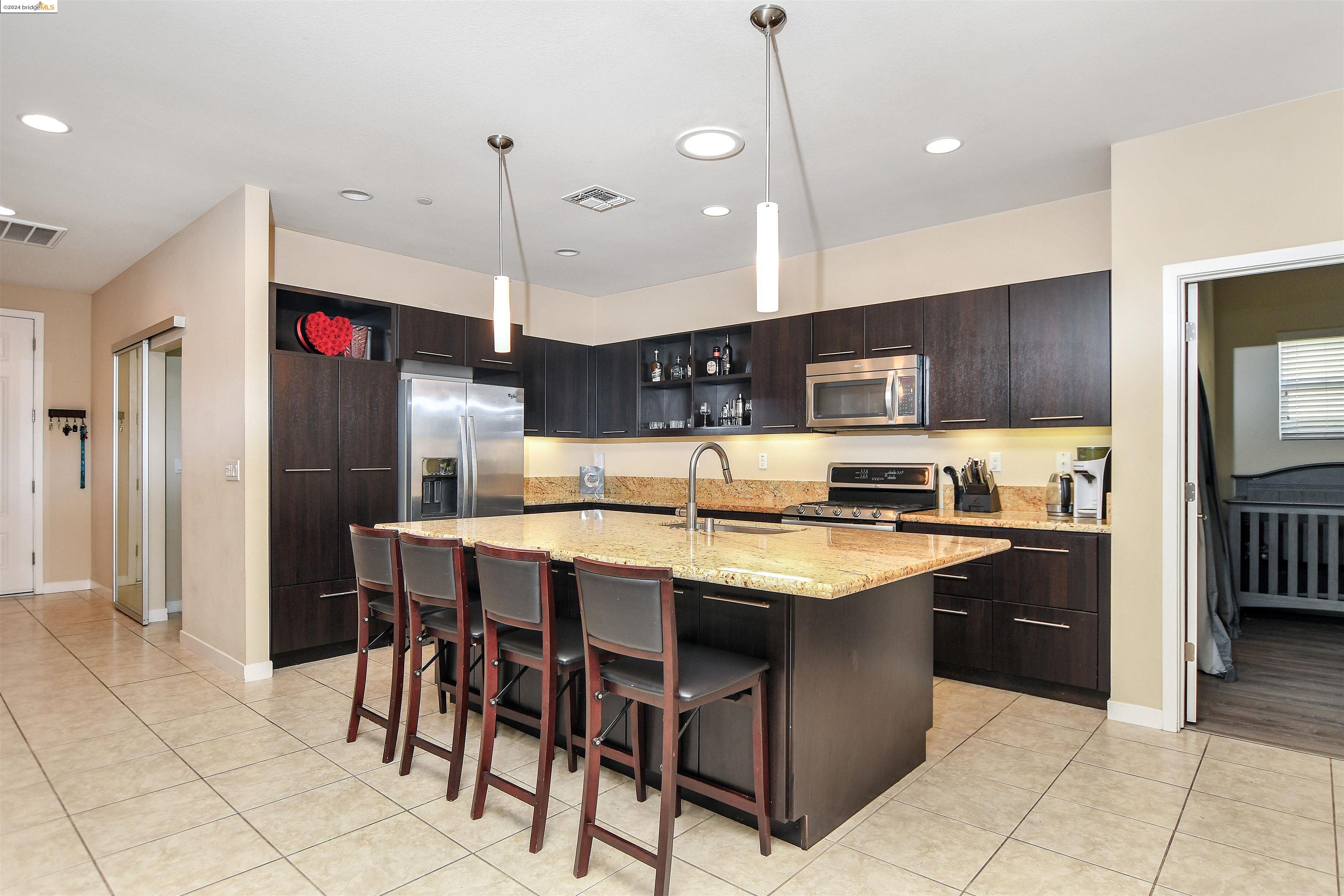 2272 Eastport Dr