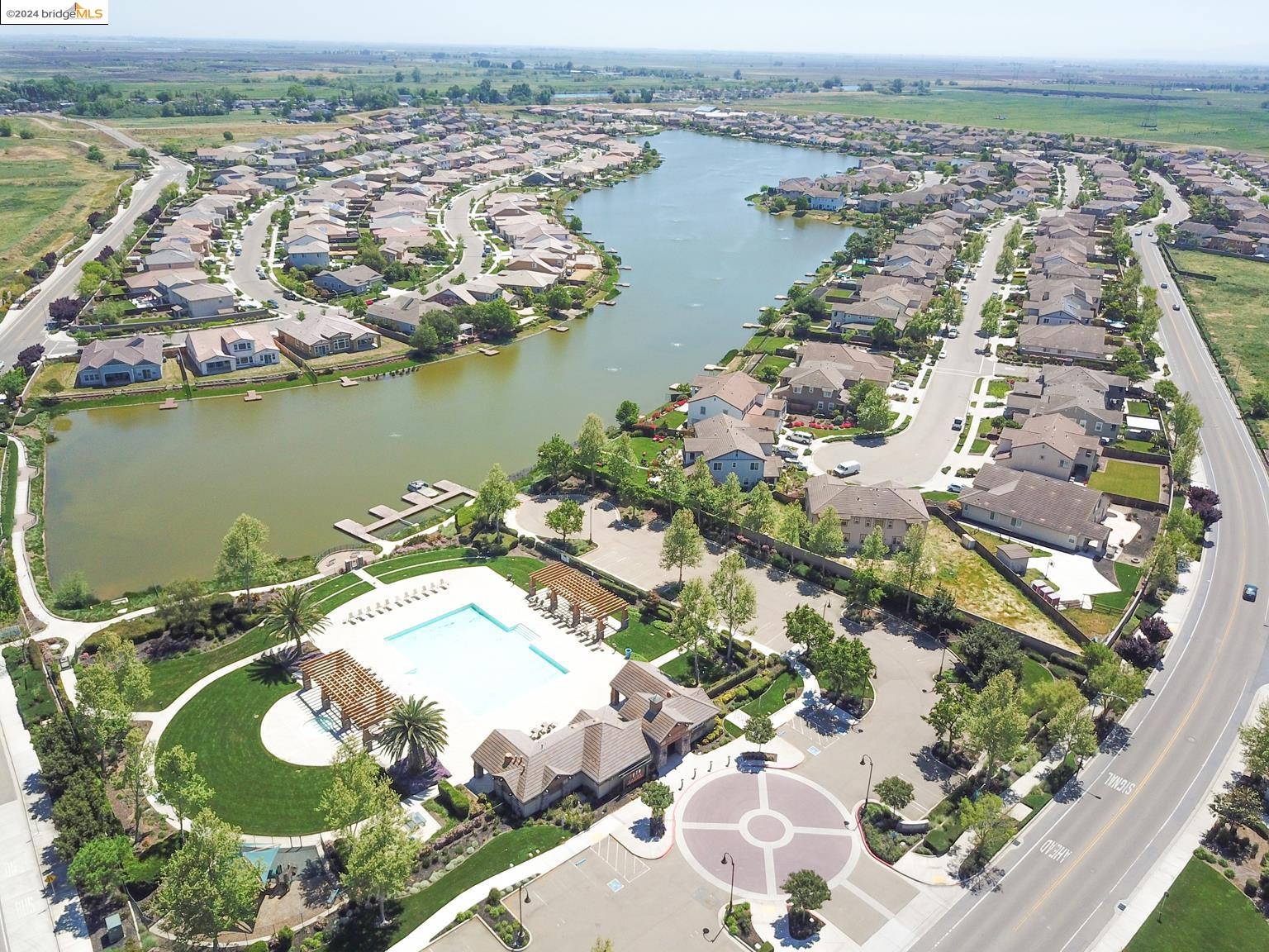 2272 Eastport Dr