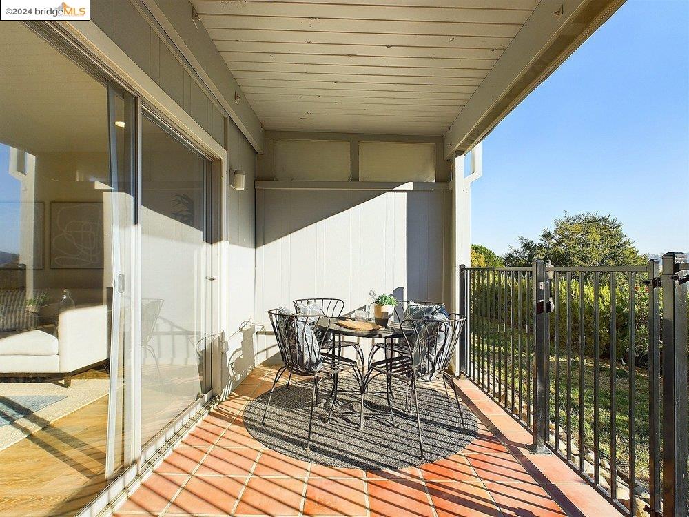 2557 Golden Rain Rd # 4