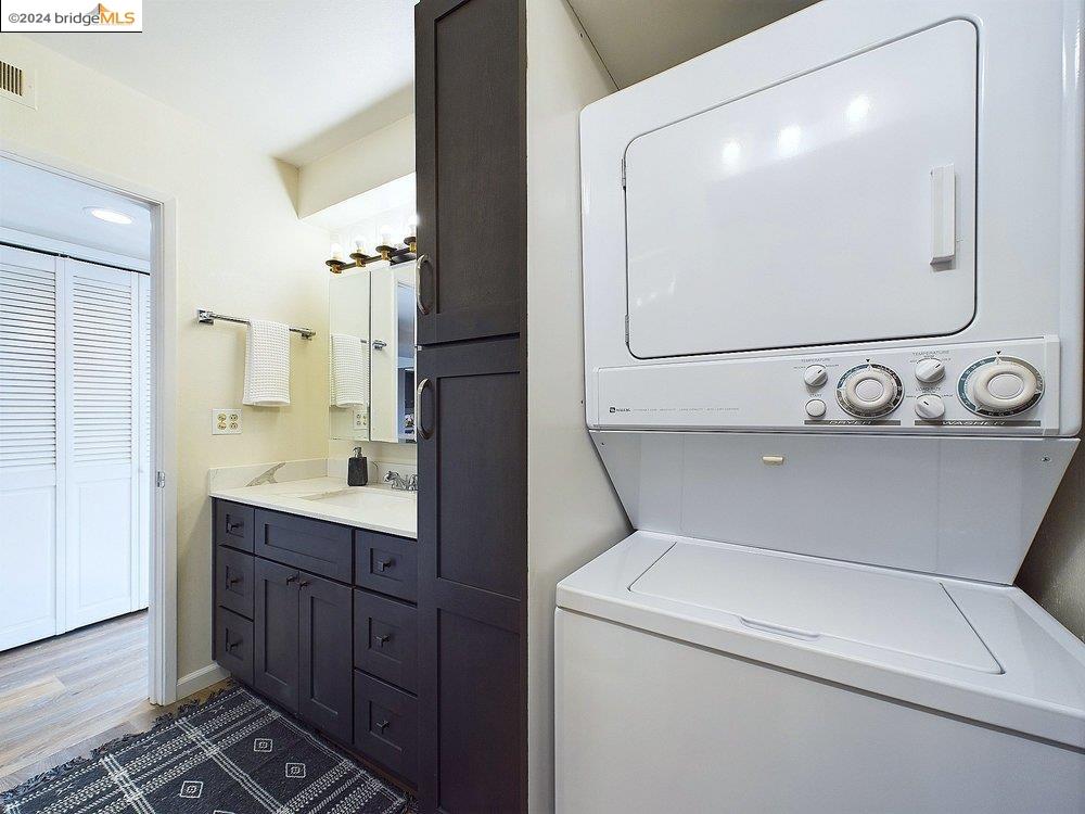 2557 Golden Rain Rd # 4