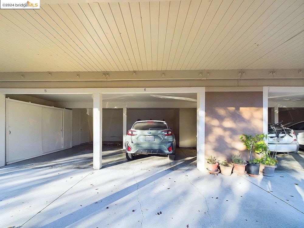 2557 Golden Rain Rd # 4