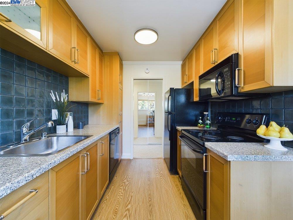 321 Warwick Ave # 303
