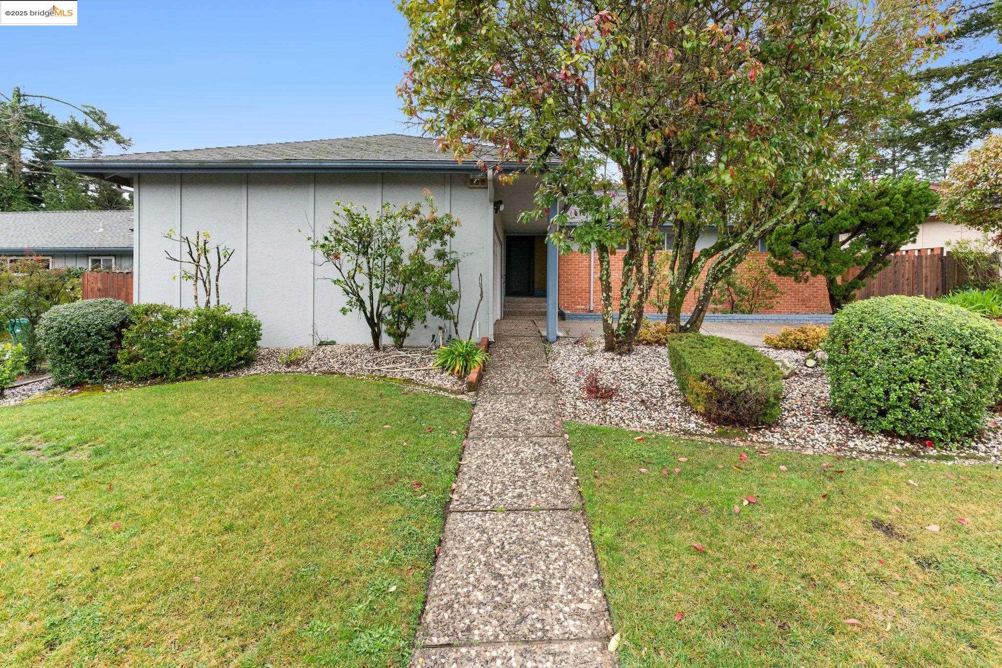 5060 Parkridge Dr