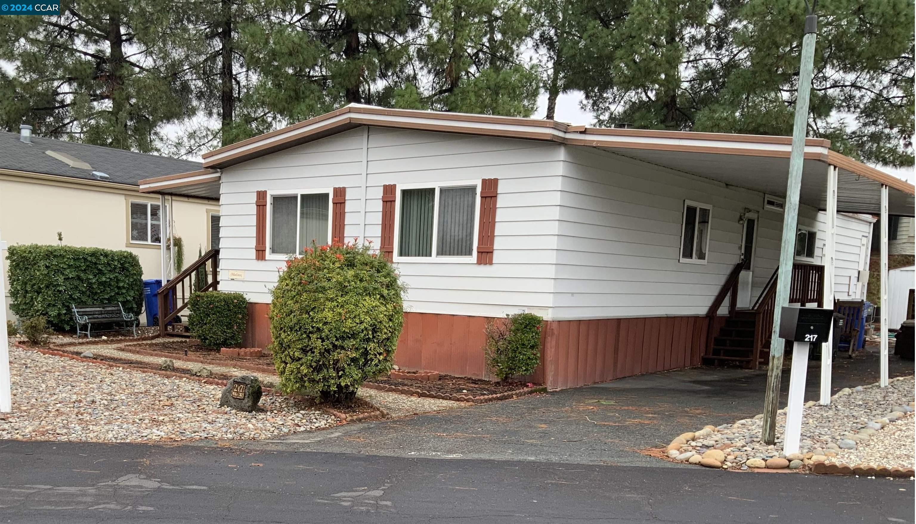 217 Maui Dr.