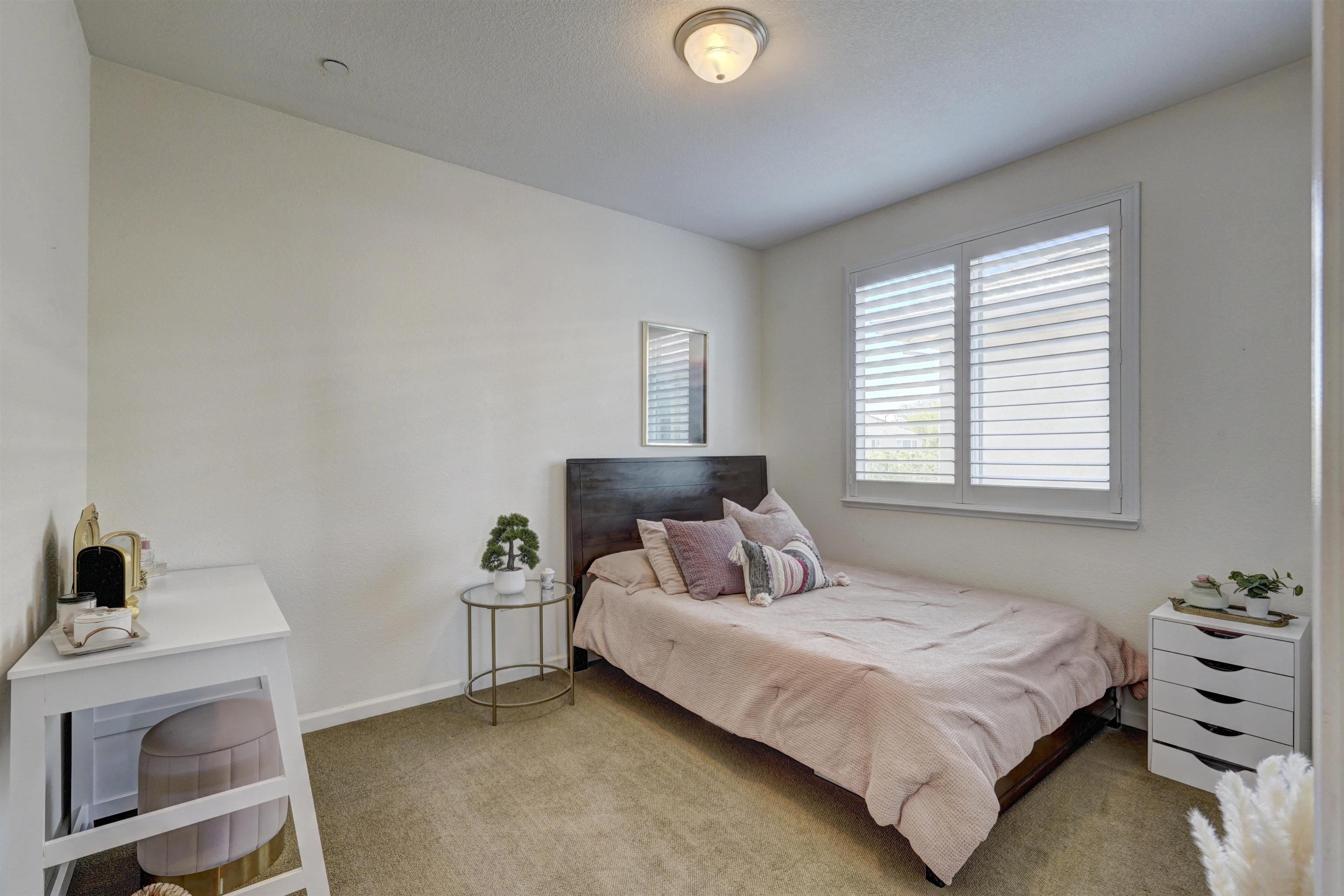 8422 Pinehollow Cir